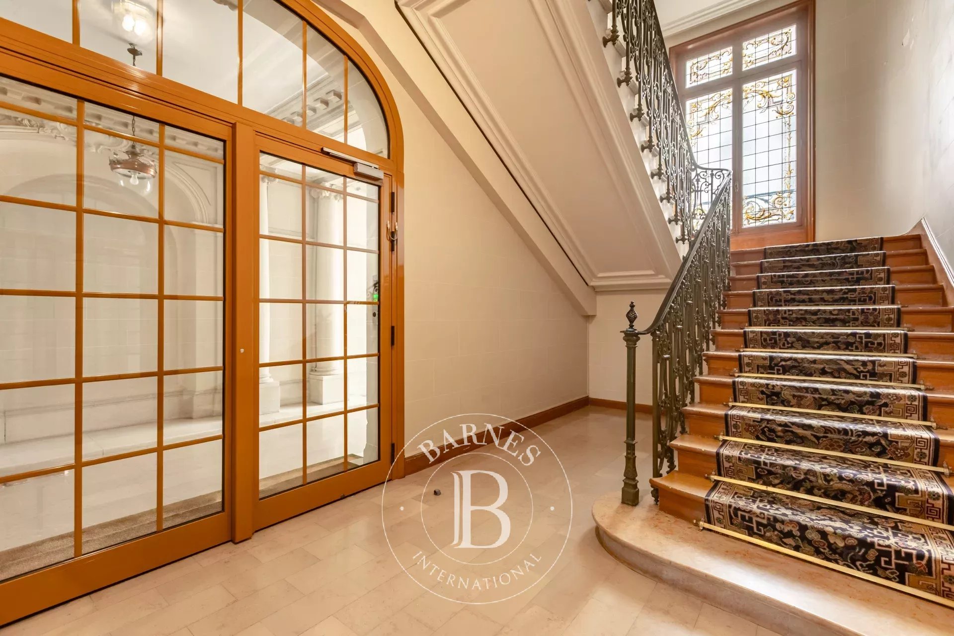 Paris 16th – Raymond Poincaré – Open View – Top Floor - picture 11
