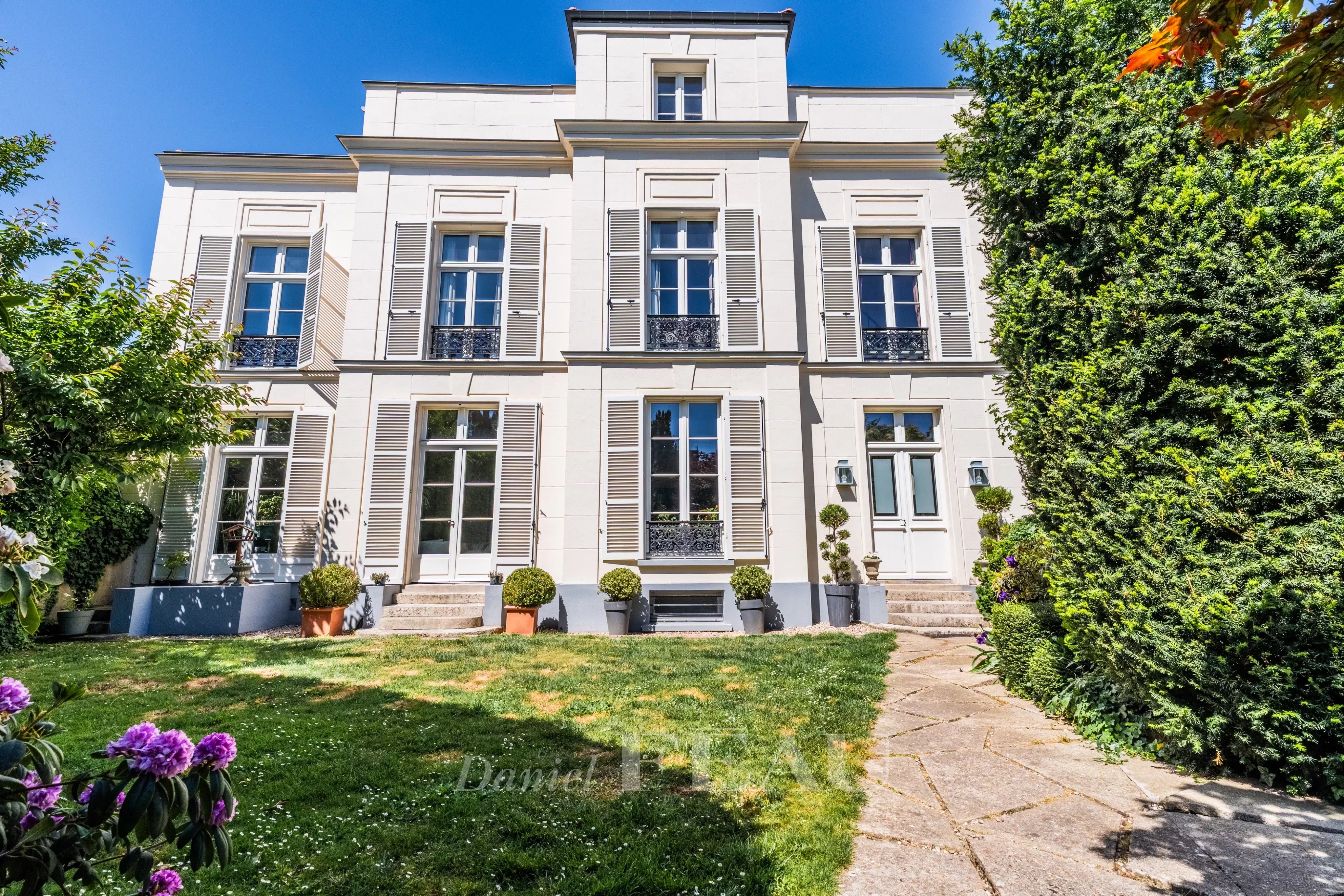 Centre Montfort l'Amaury