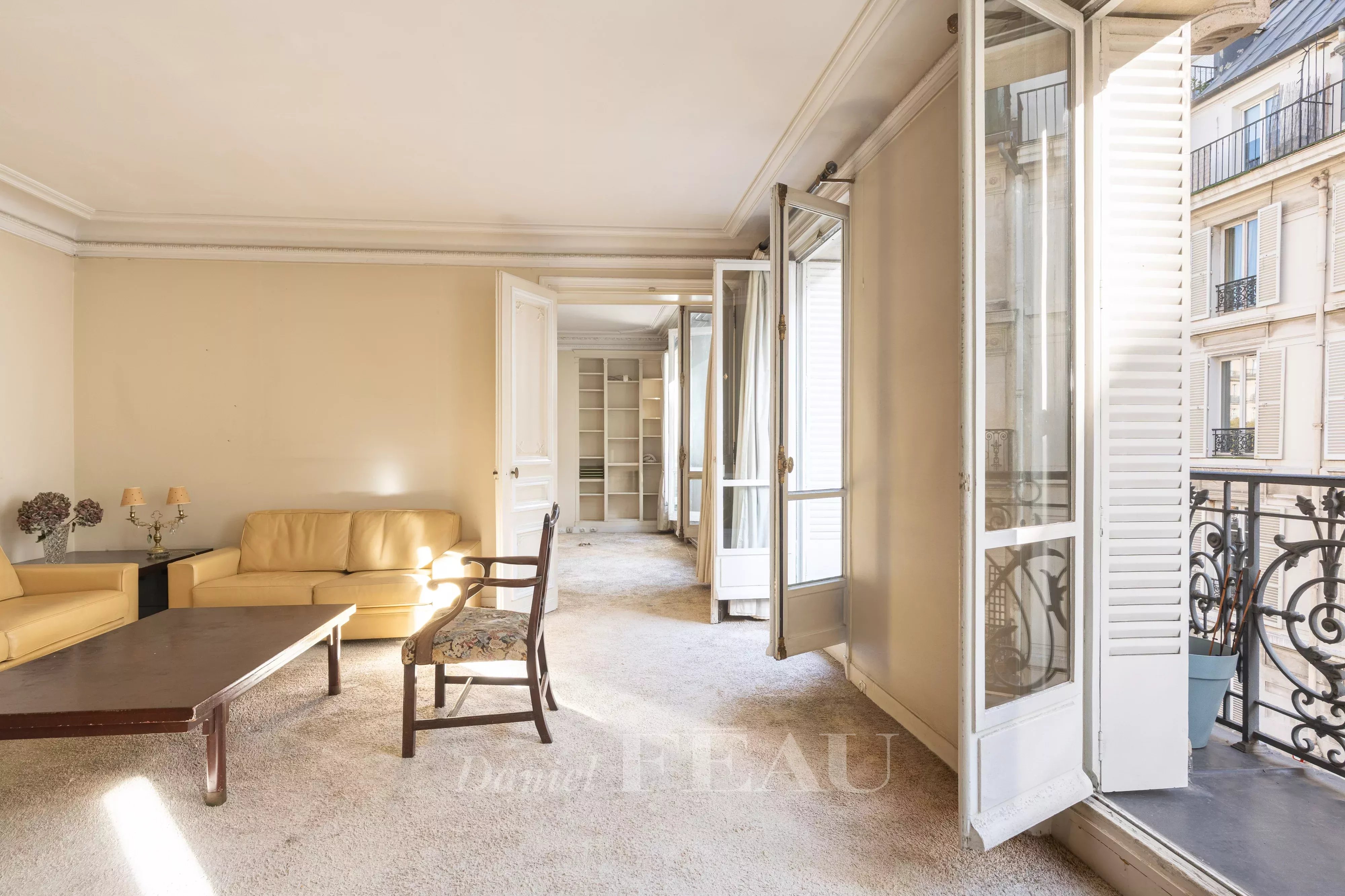 FEAU-FINAL Feau-Saint-Germain-54 rue Bonaparte