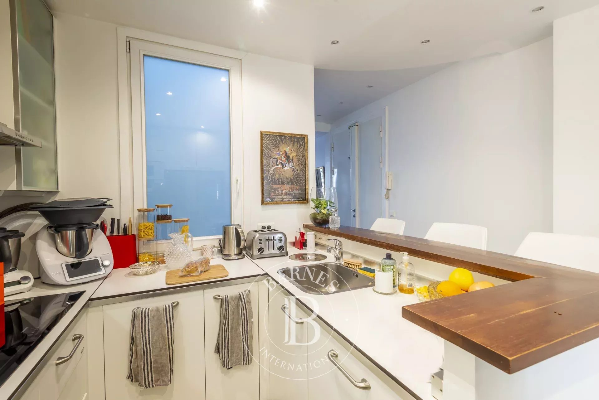 4-BEDROOM FAMILY APARTMENT FOR SALE - NEUILLY / CHEZY PERRONET - picture 24