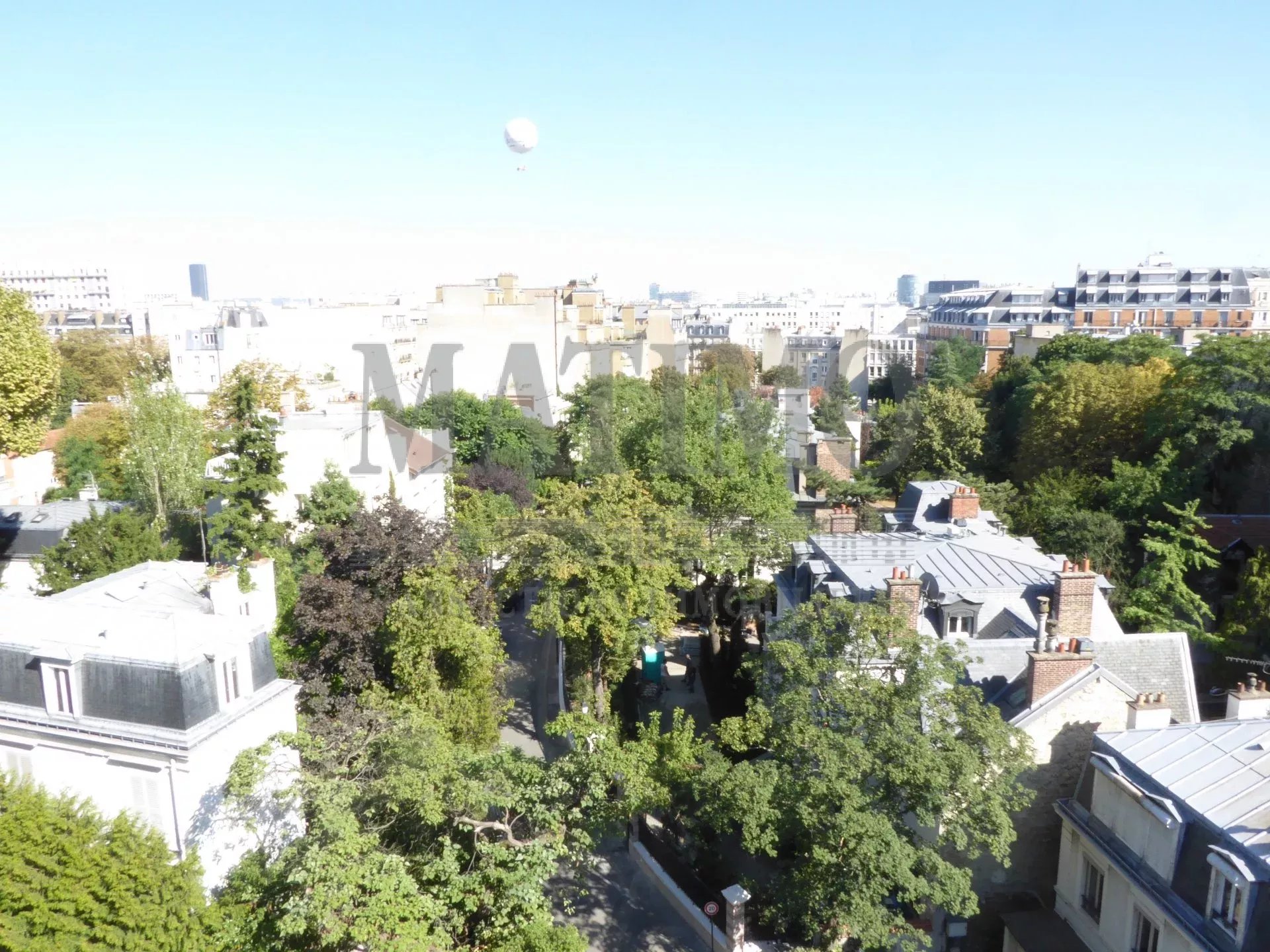 PARIS XVIEME - VILLAGE D AUTEUIL