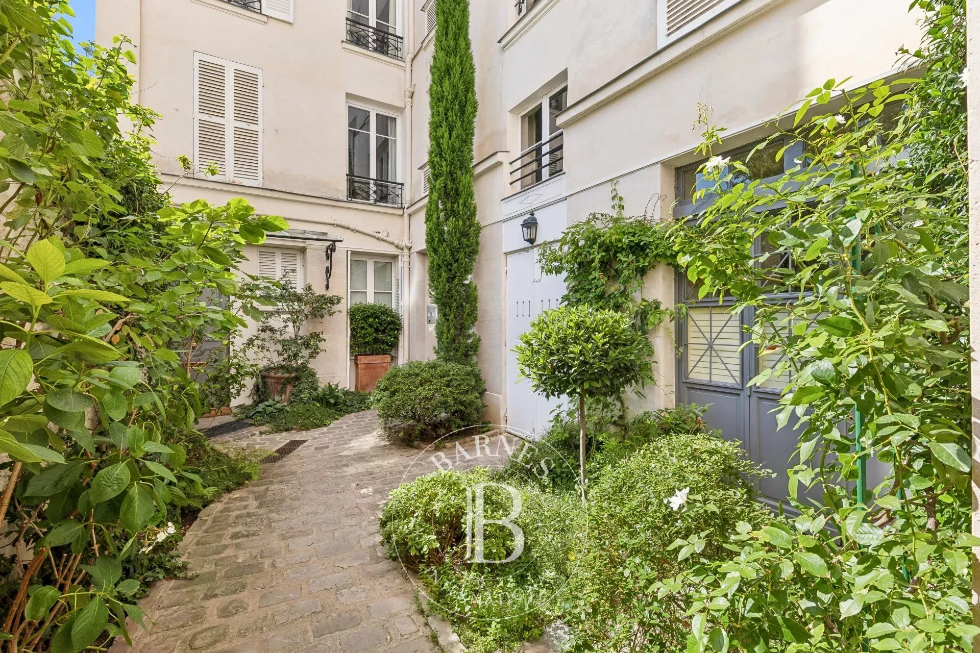 Appartement Paris 75007  -  ref 87116557 (picture 2)