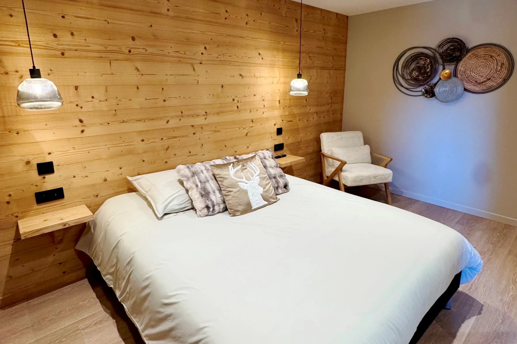 Photo of MORZINE– Brand new 6-bedroom luxury chalet