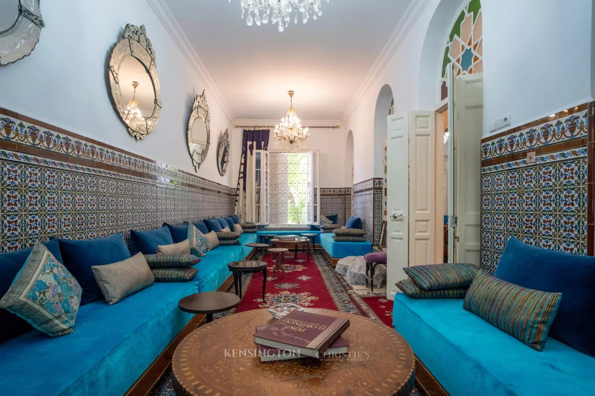 6 Bedroom Villa/Townhouse's Image 4