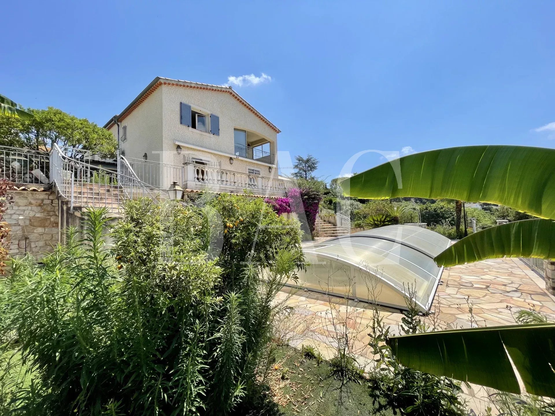 Saint-Paul-de-Vence，待翻修的别墅。