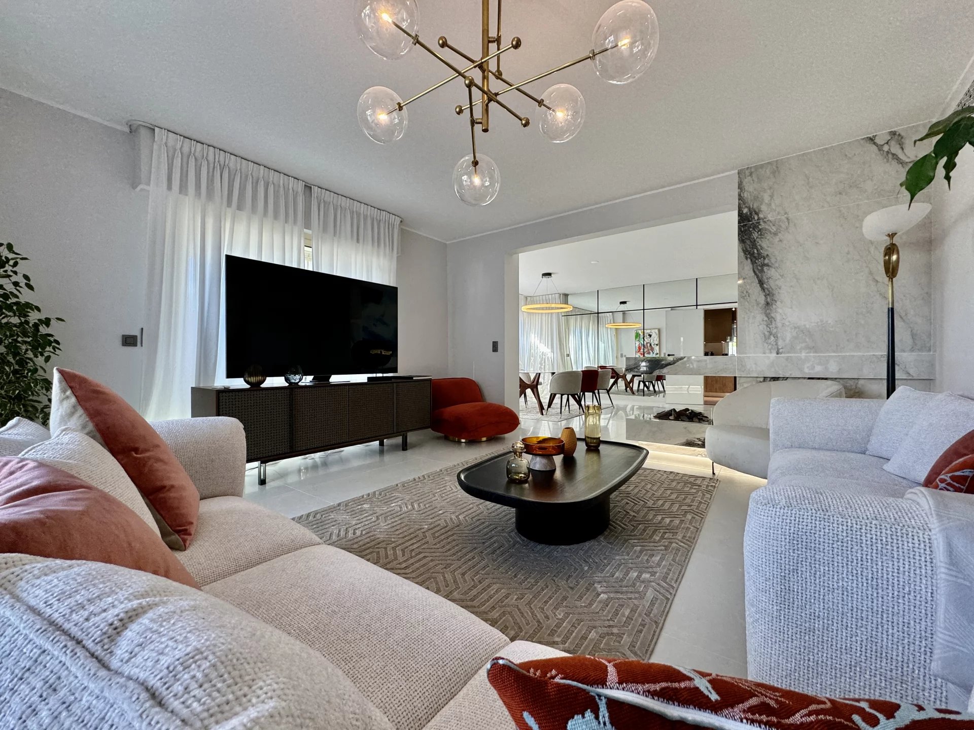 Luxueux 5 Pièces à Louer - St Roman - Monaco