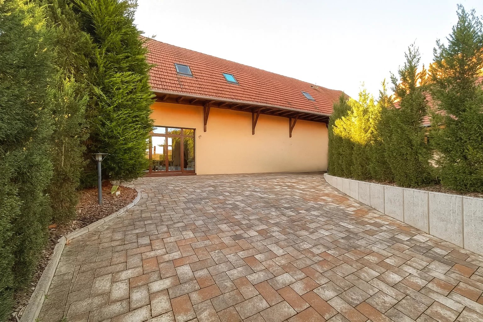 Grange Loft de 200 m² – Piscine, Spa