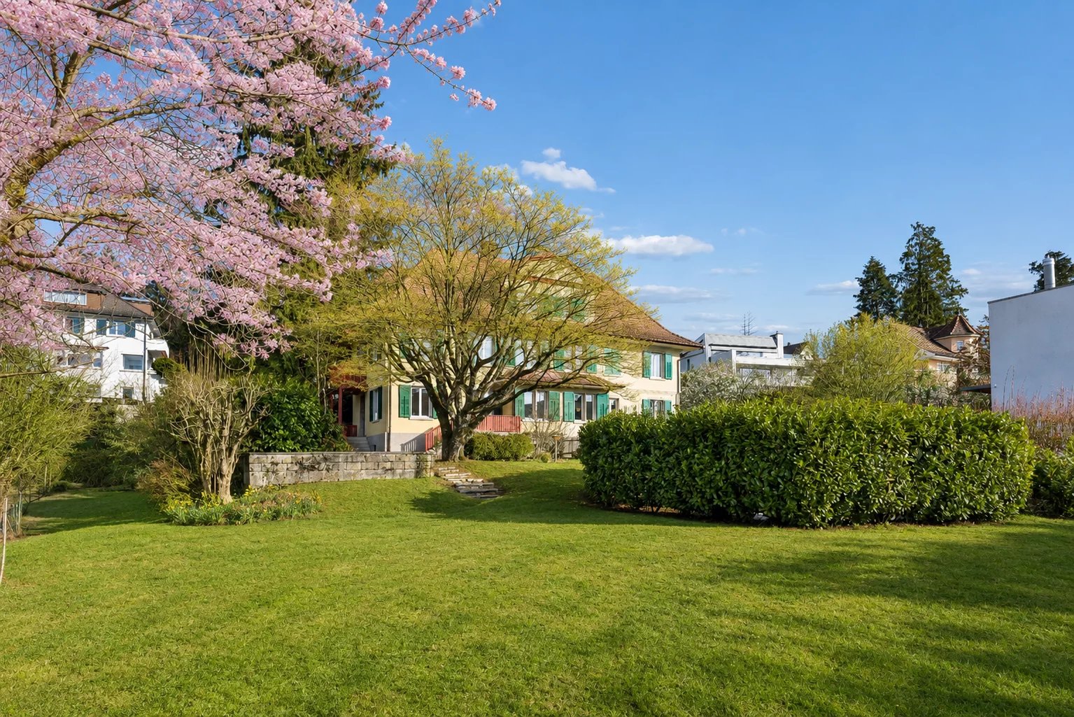 Spacious property with lake views and potential