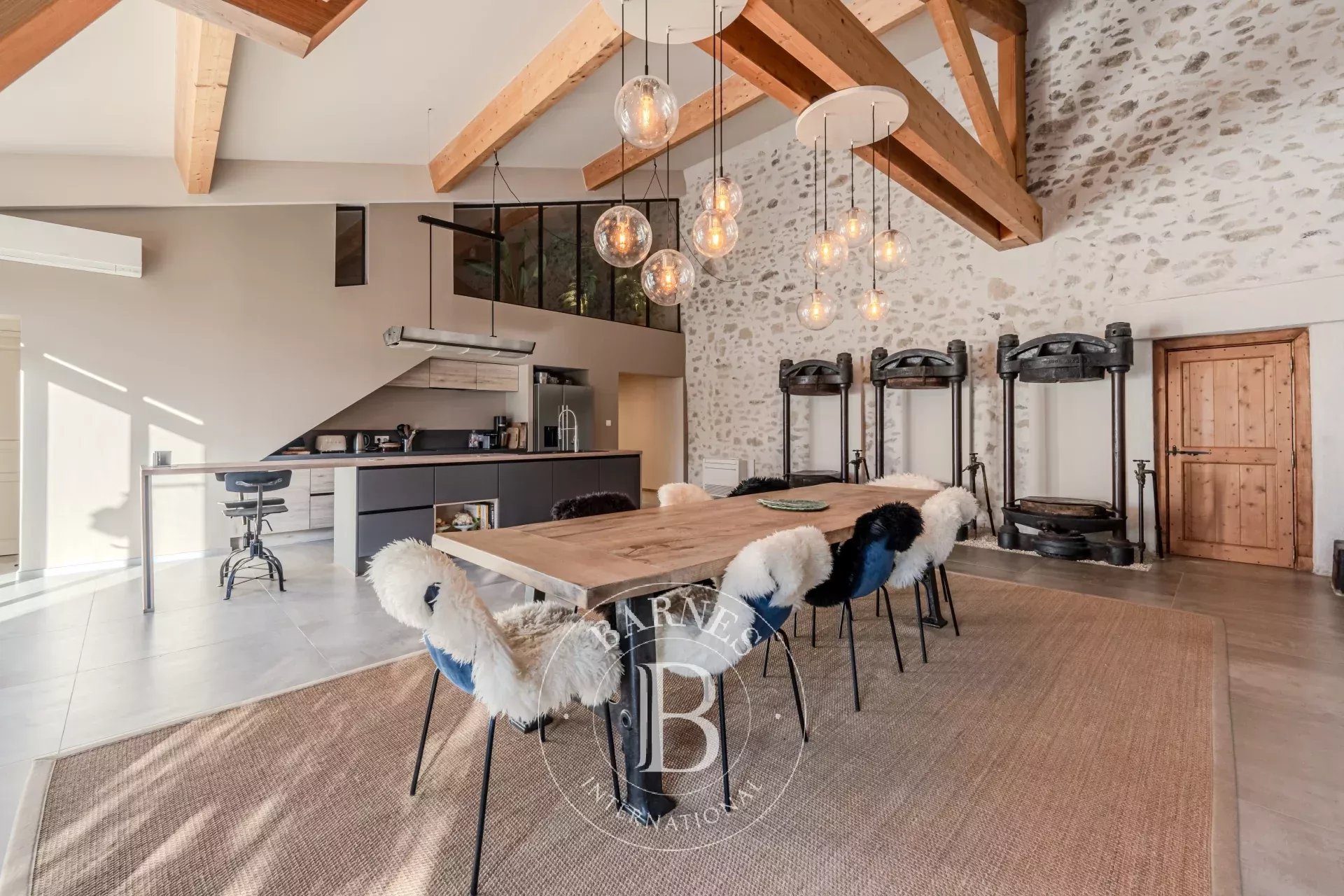 Maison de village Mormoiron  -  ref 86625576 (picture 1)