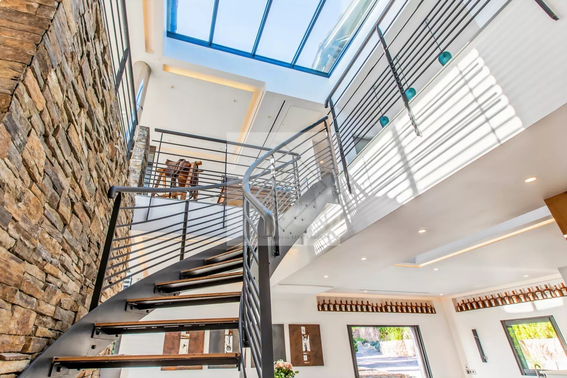 L'art de vivre à son apogée : deux magnifiques villas à vendre à Mougins — photo 7