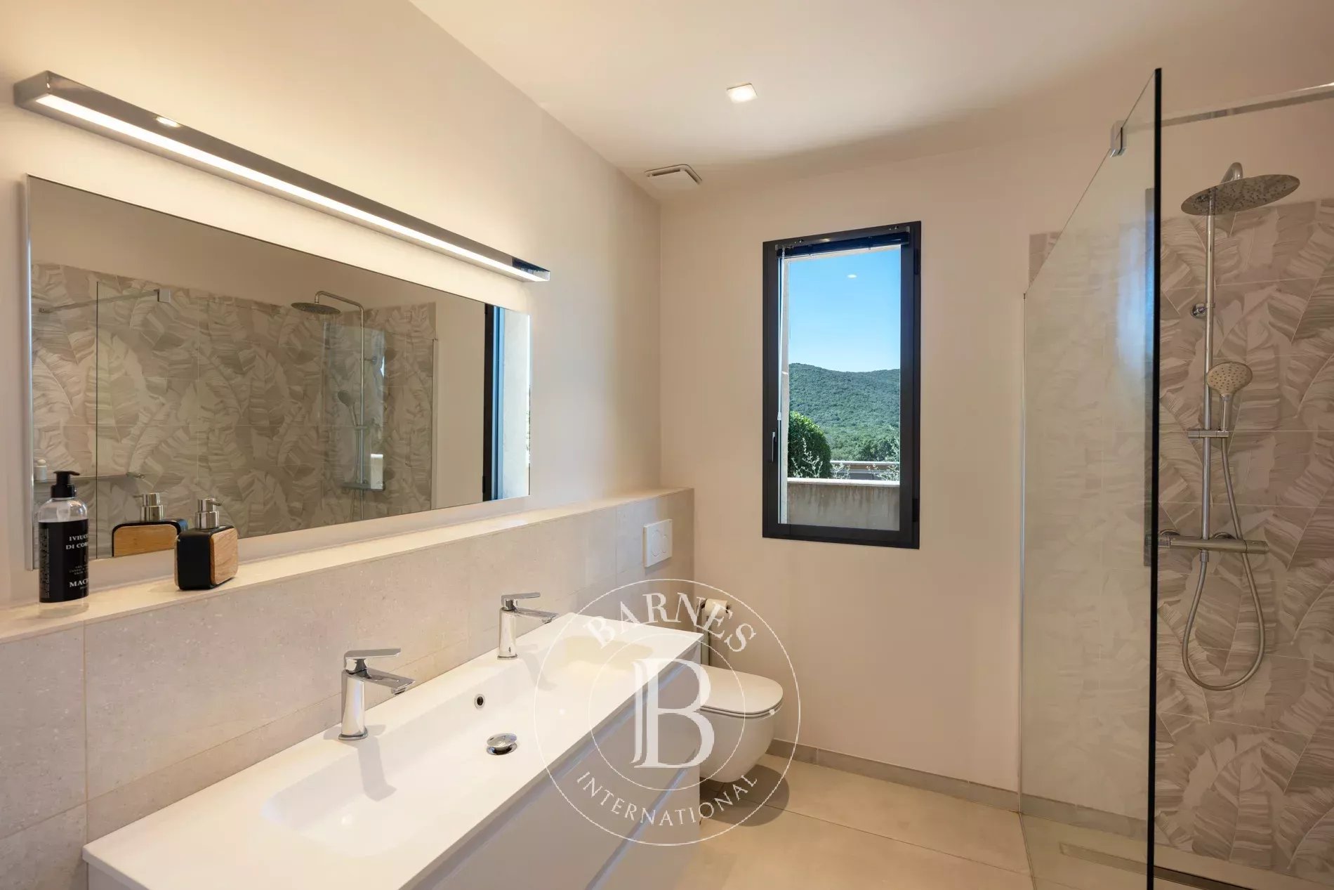 Sainte-Lucie-de-Porto-Vecchio  - Villa 7 Pi&egrave;ces 5 Chambres - picture 17