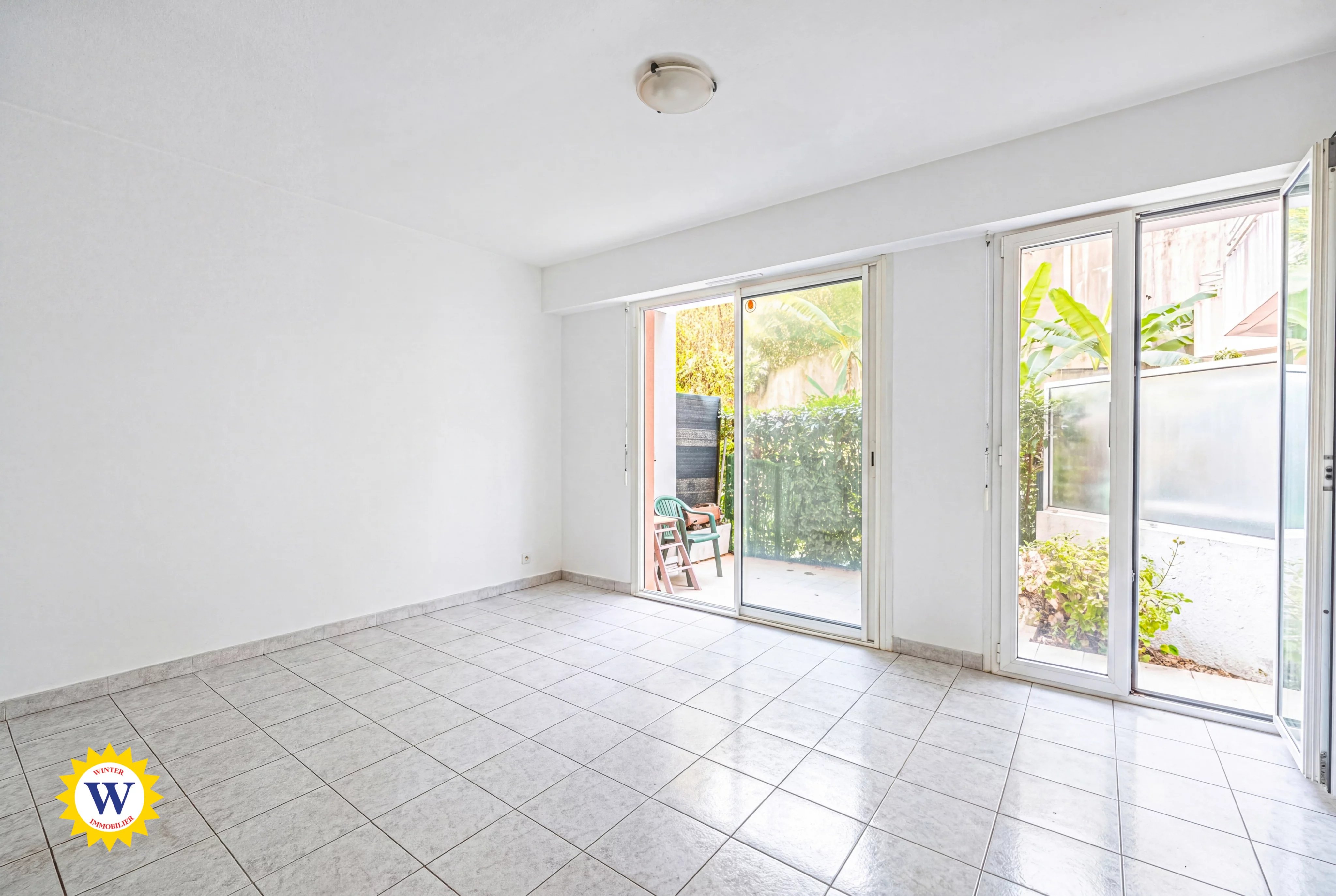 MENTON - 1 PIECE VIDE - Photo 2