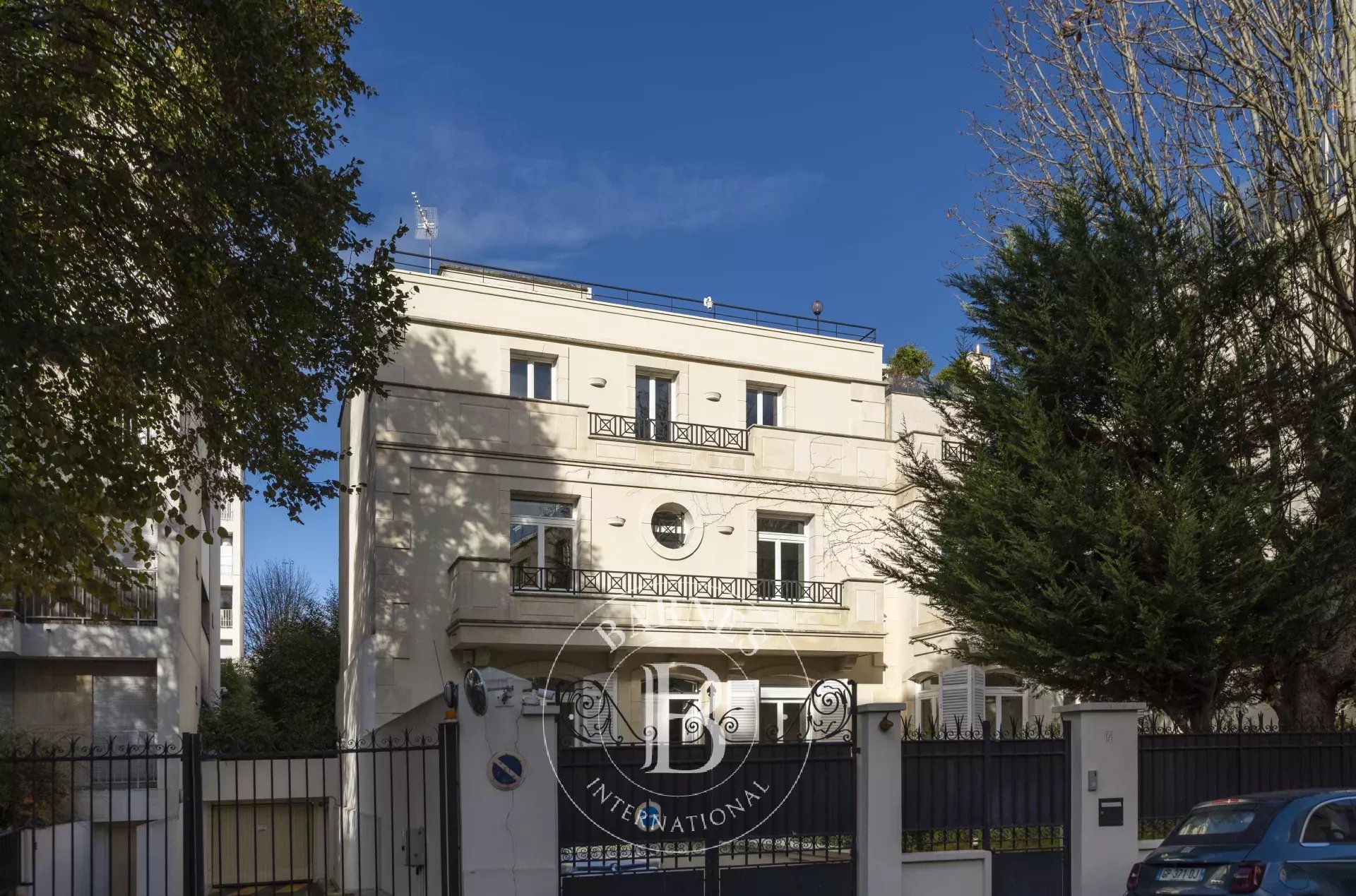 Konak Neuilly-sur-Seine - picture 34