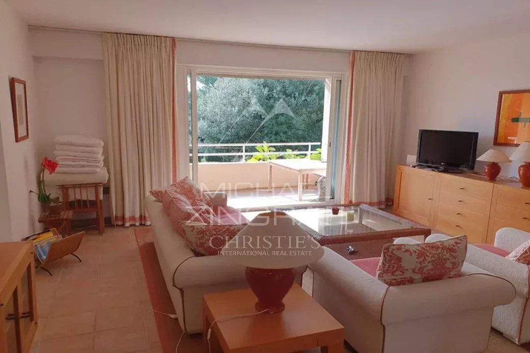 2 Bedroom Apartment/Flat's Image 3