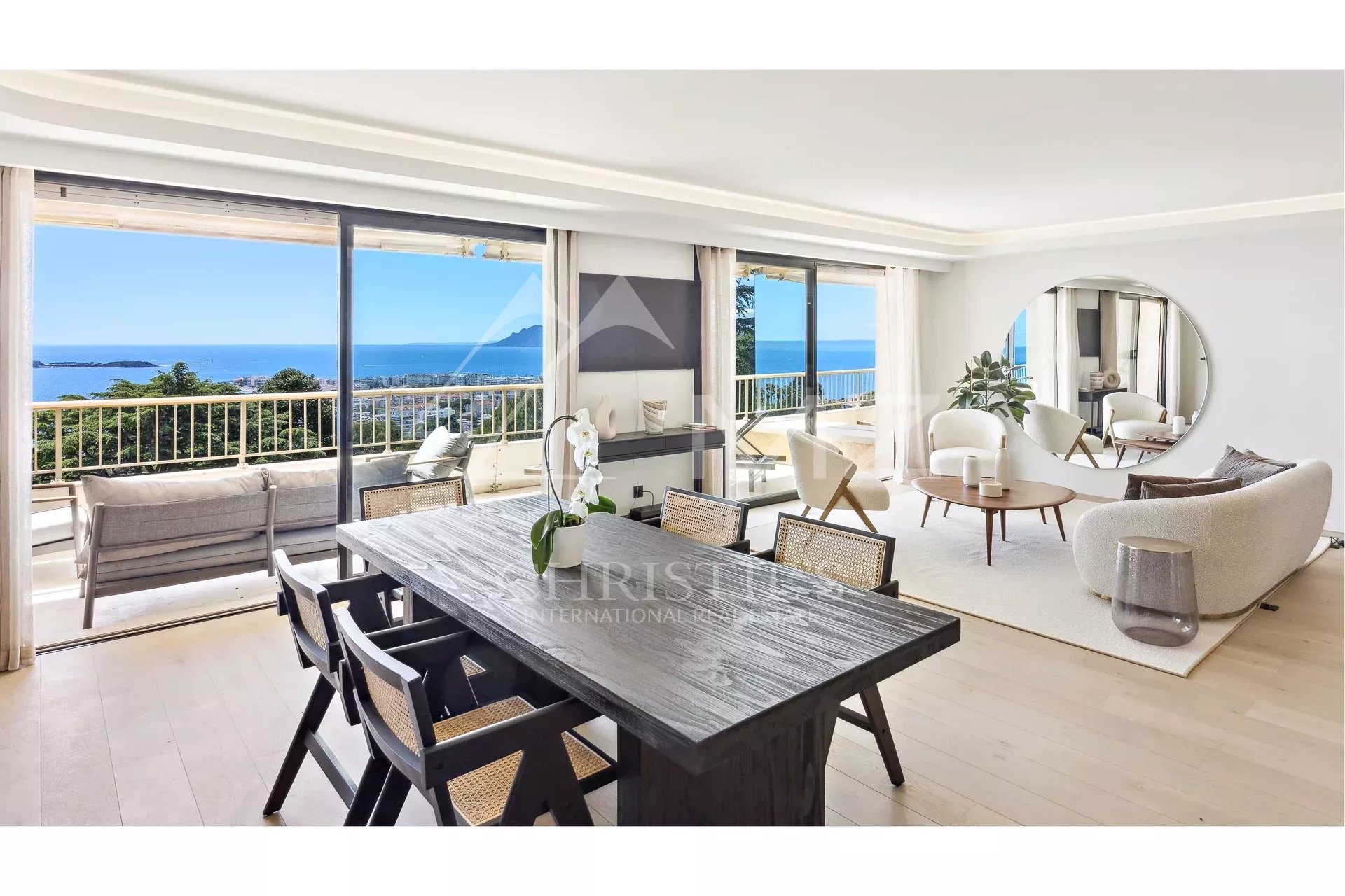 2 Bedroom Apartment/Flat's Image 12