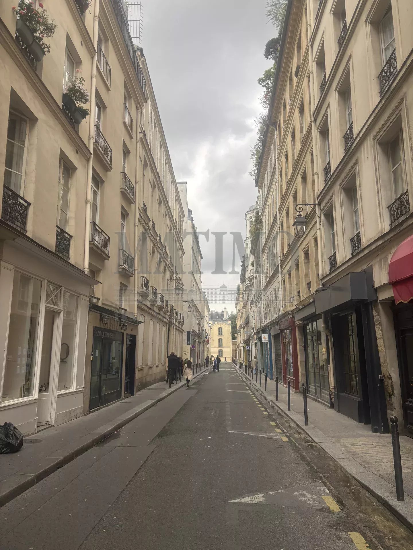 PARIS VIIÈME - PROCHE SAINT GERMAIN DES PRES