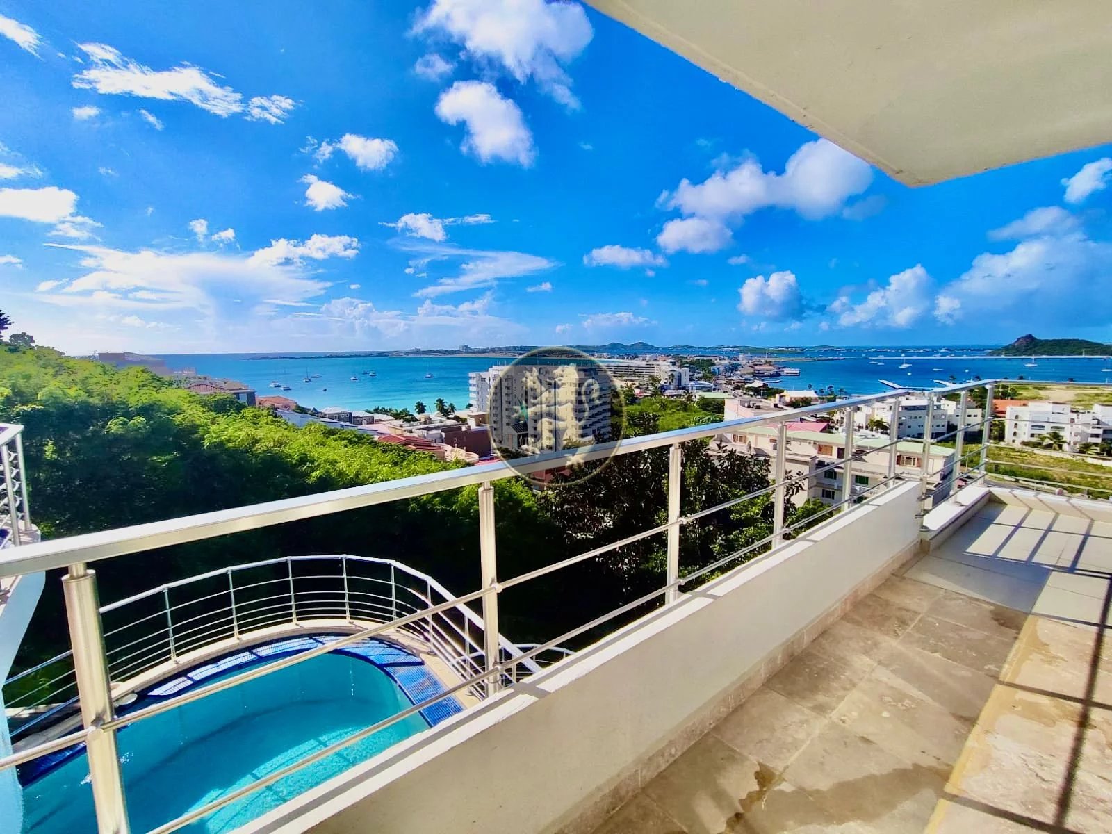 Agence immobilière de Lion Crest Realty