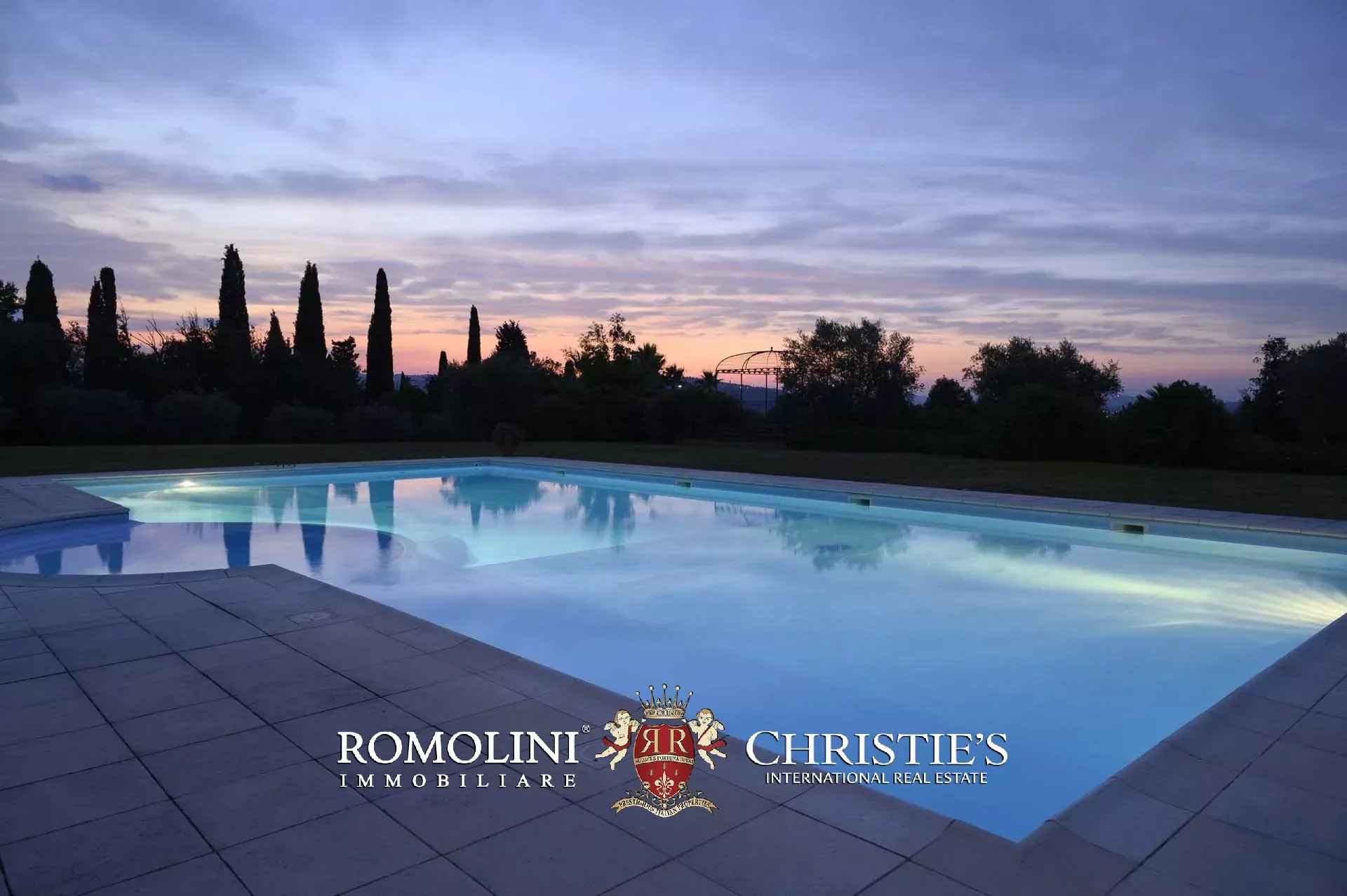 20 Bedroom Vineyard's Image 26