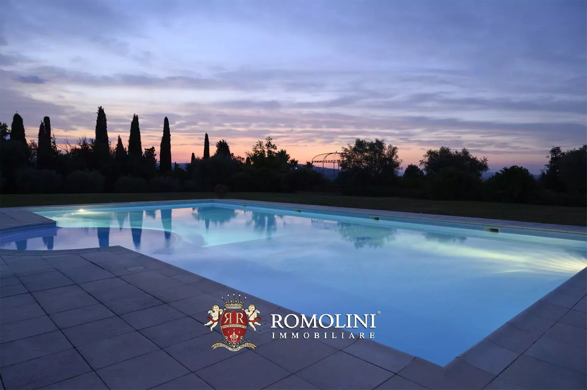20 Bedroom Vineyard's Image 26