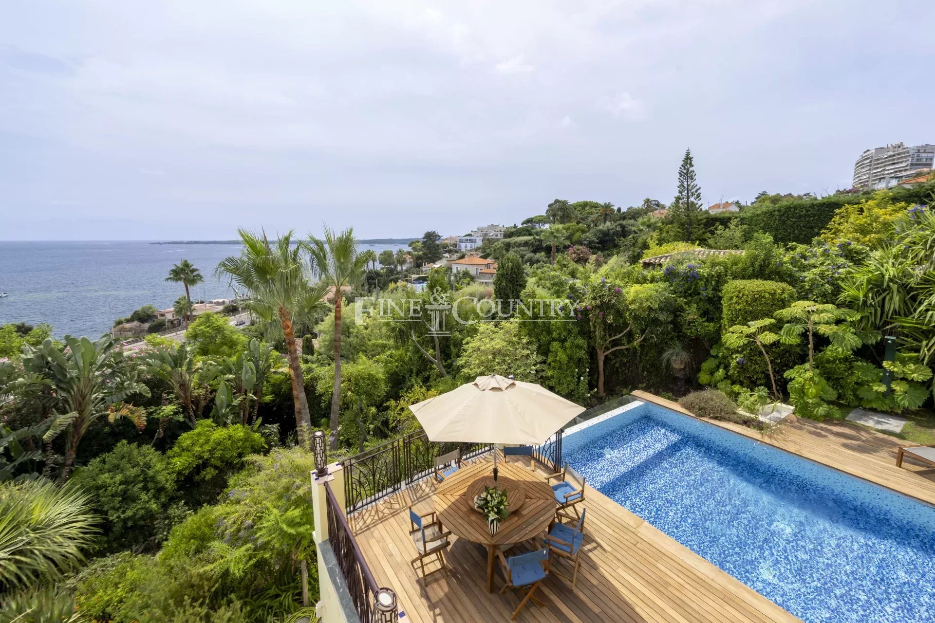 Photo of Art Deco Villa for Sale, Cannes Californie