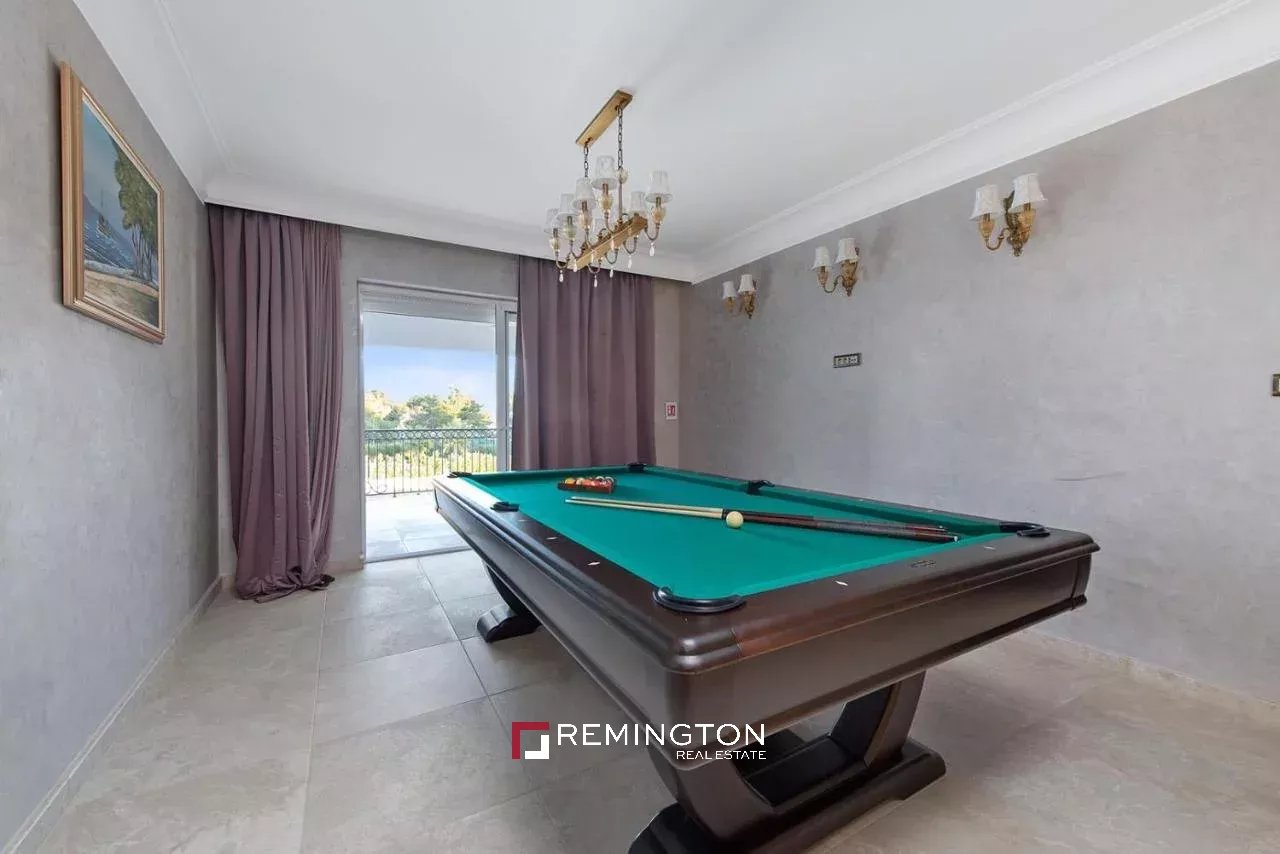 5 Bedroom Villa/Townhouse's Image 10