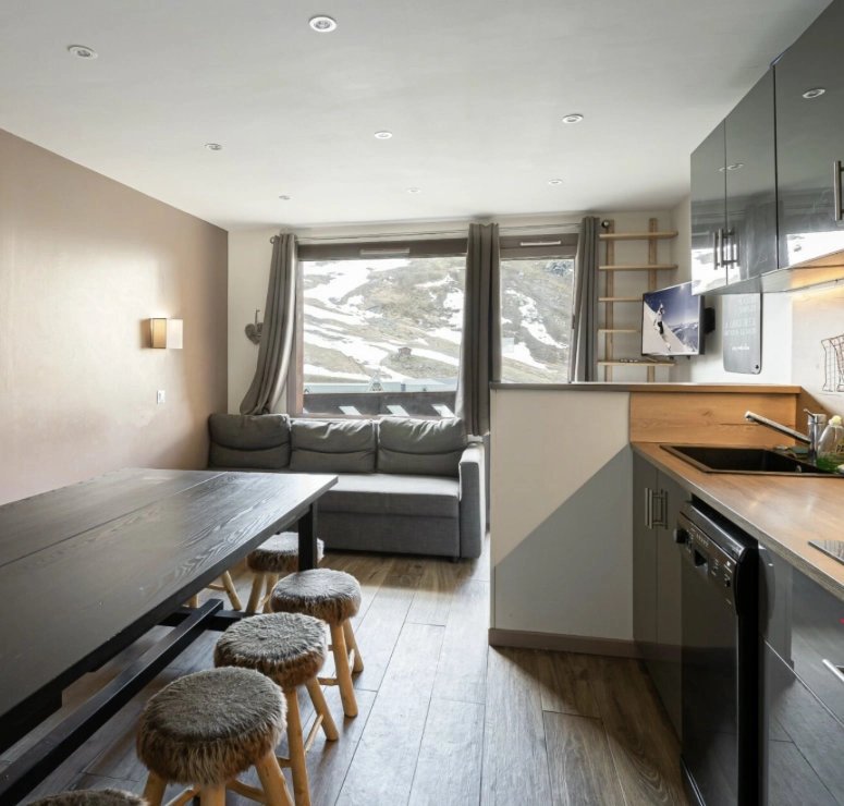 Kitchen Wooden floor Kitchen bar