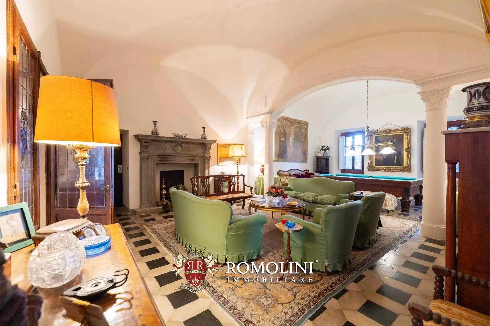 70 Bedroom Chateau's Image 26