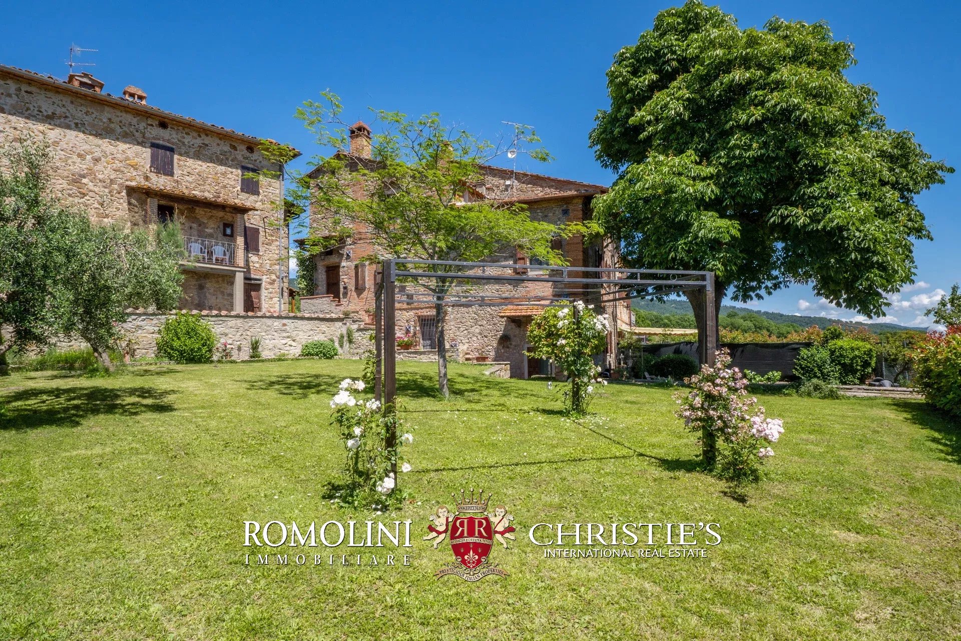 4 Bedroom Villa/Townhouse's Image 10