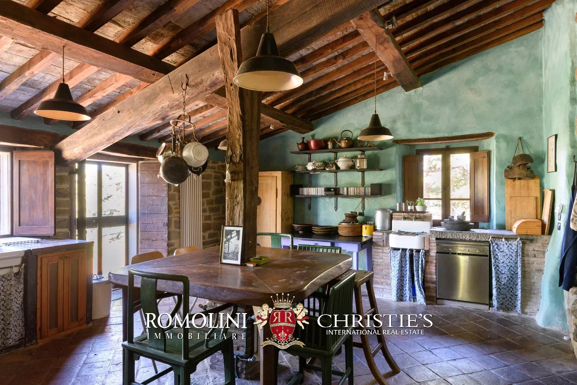 5 Bedroom Villa/Townhouse's Image 31