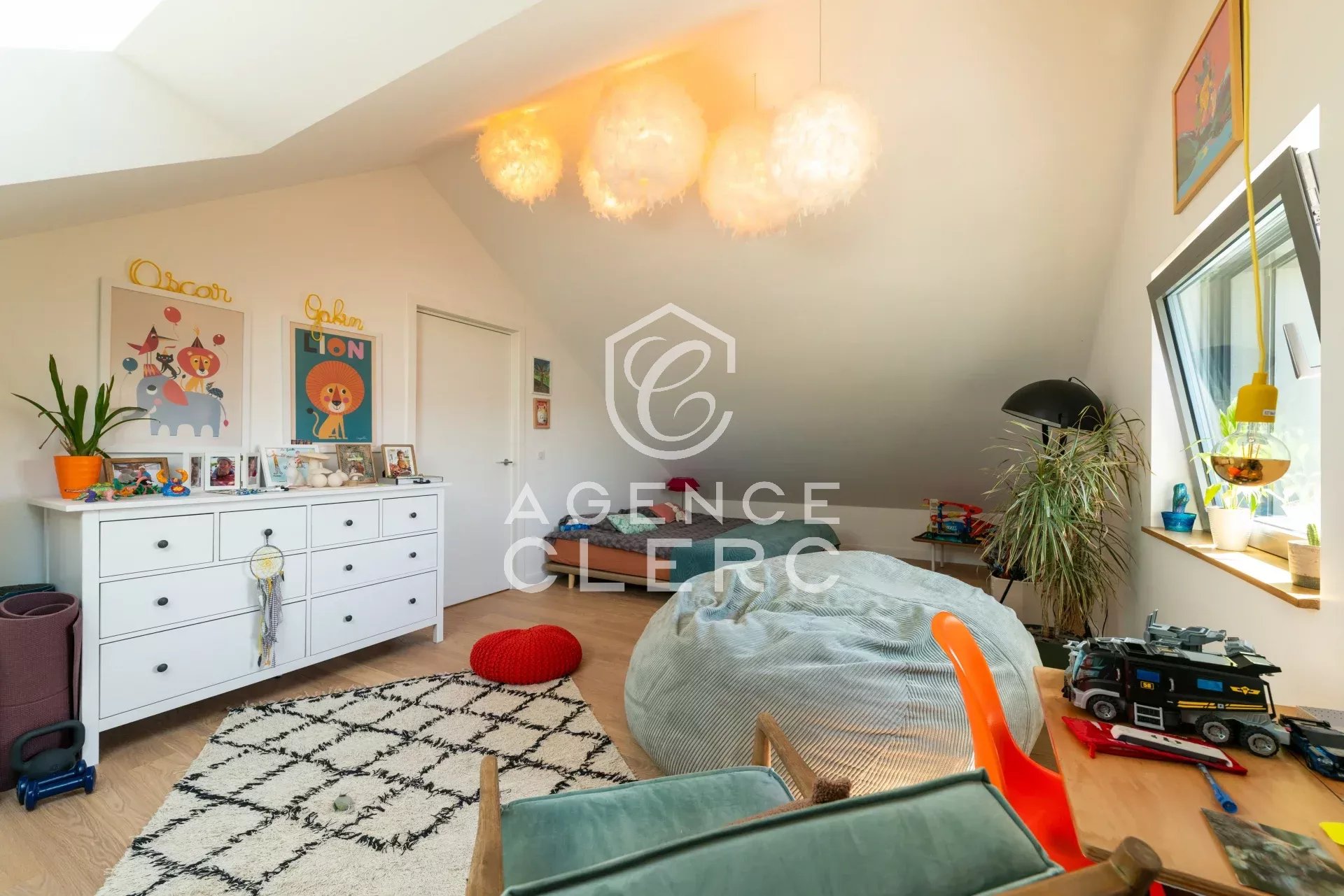 4 Bedroom Villa/Townhouse's Image 3