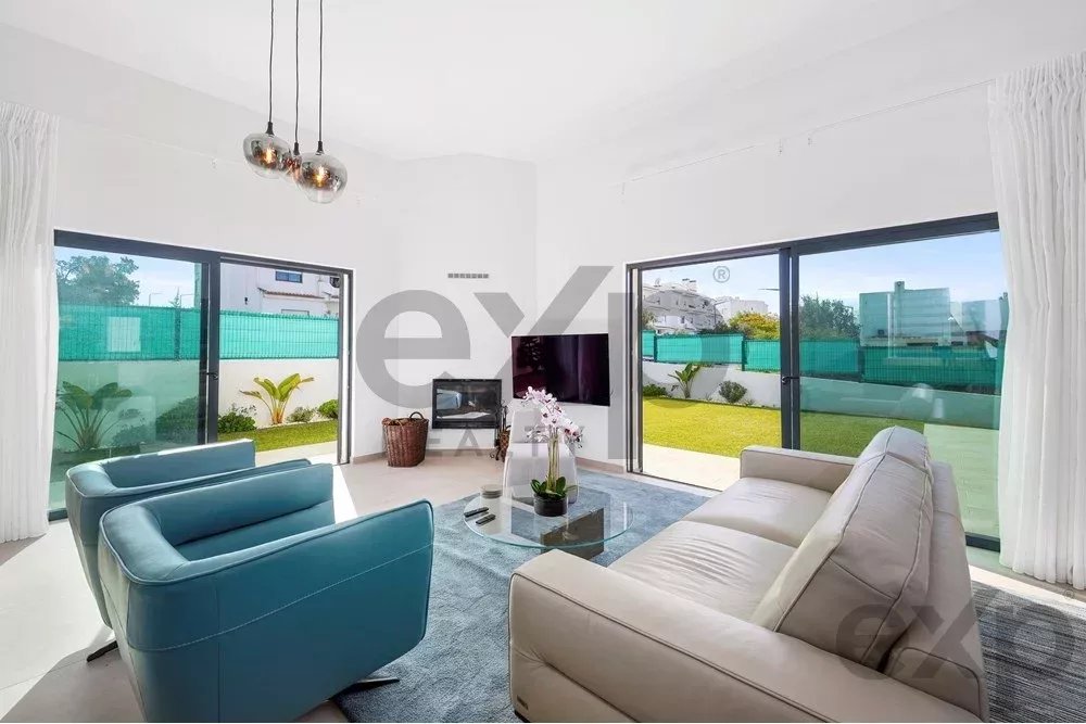 New T4 villa 5 min from Beach. 85948859 image 6