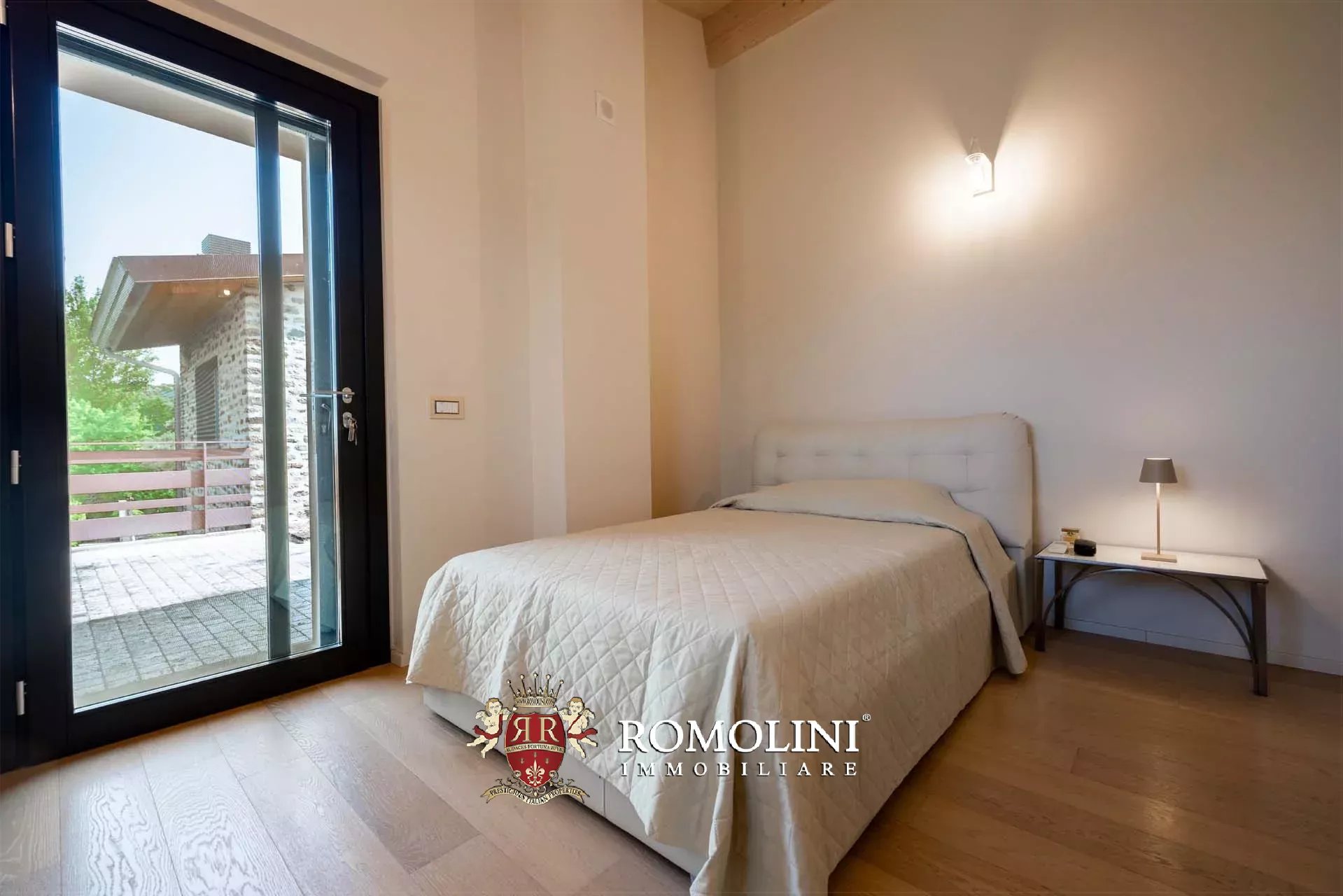 5 Bedroom Villa/Townhouse's Image 38