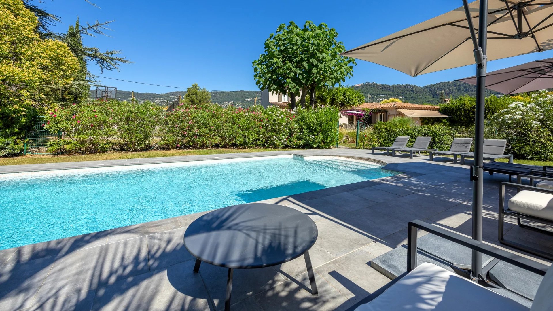 Family Villa with Landscaped Gardens and Leisure Facilities