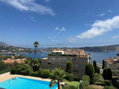 Villefranche-sur-mer - Beautifully renovated two-bedroom apartment with cellar and parking — photo 3 of 4