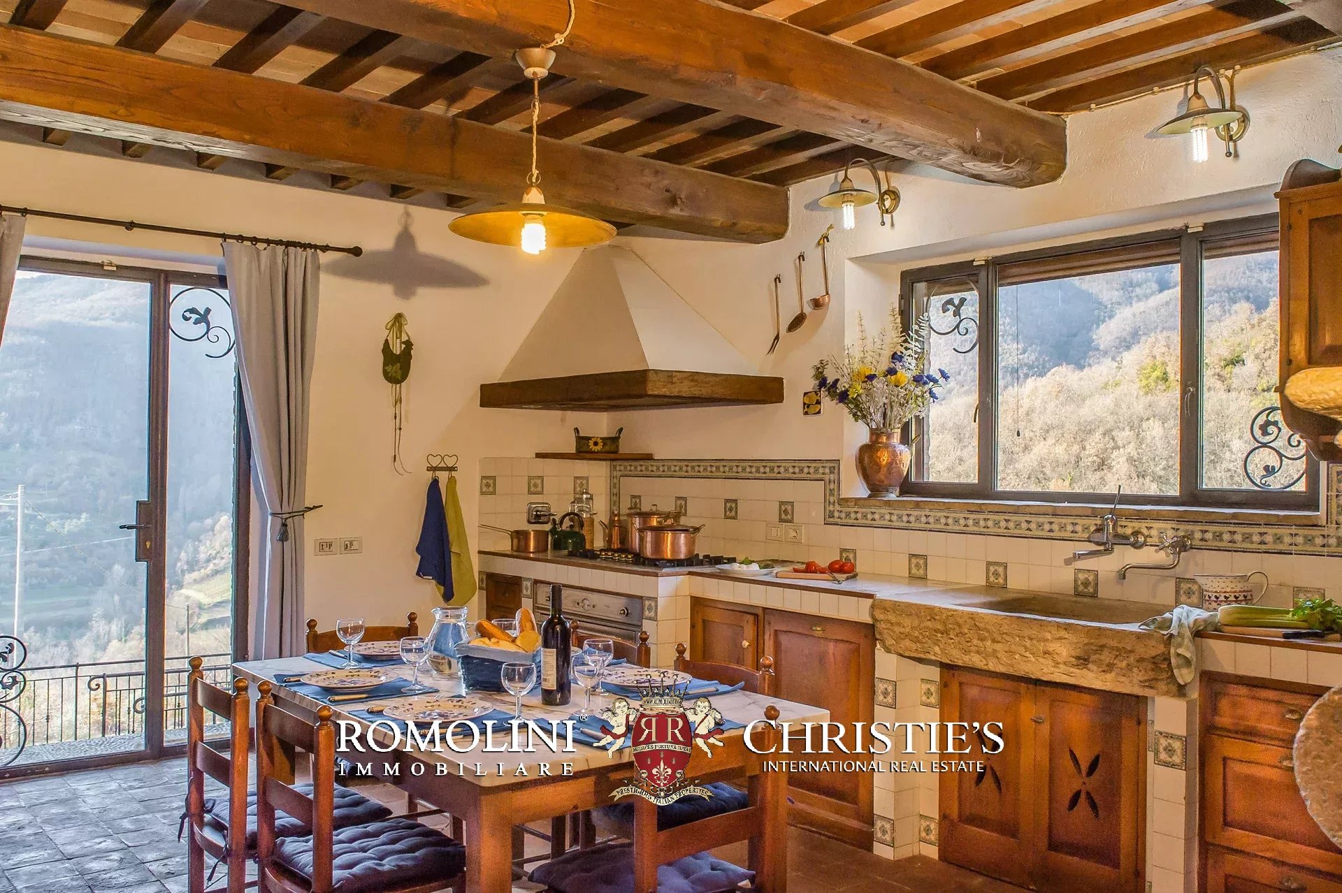 11 Bedroom Villa/Townhouse's Image 21