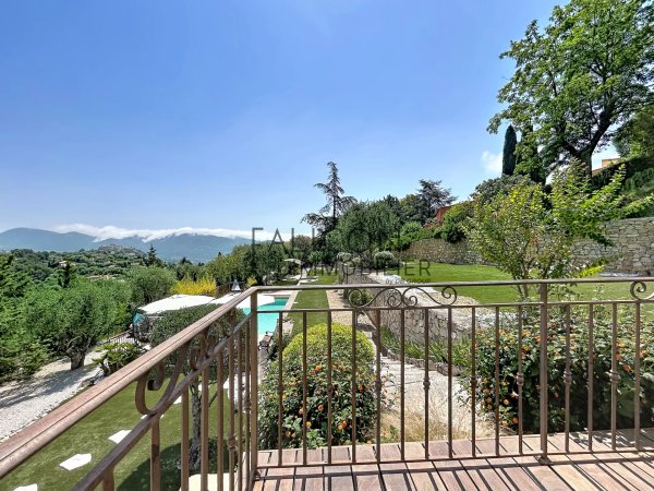 Stunning House with Swimming Pool in Falicon — photo 2