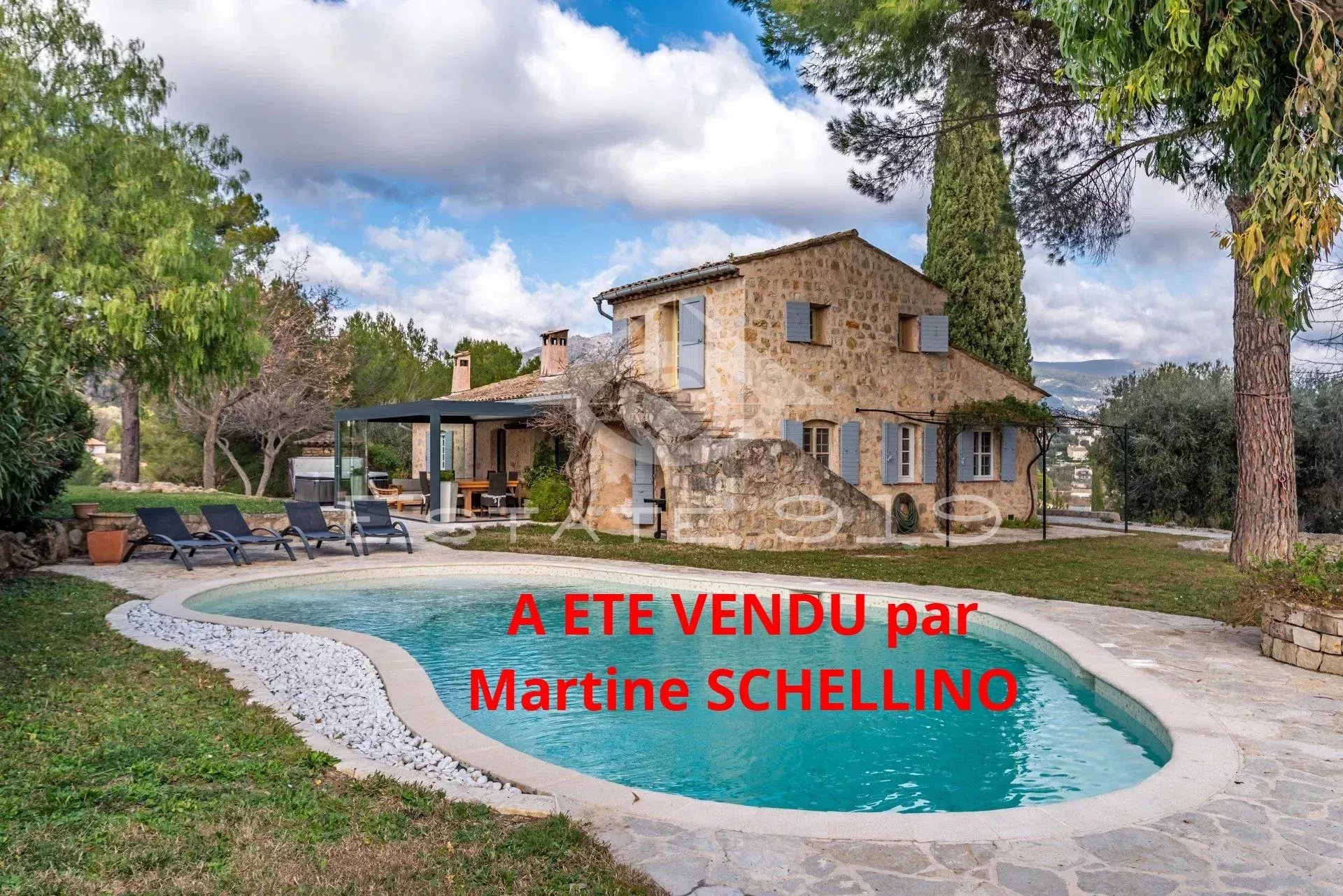 LE ROURET CHARME GARANTI - VUE  DEGAGEE CAMPAGNE