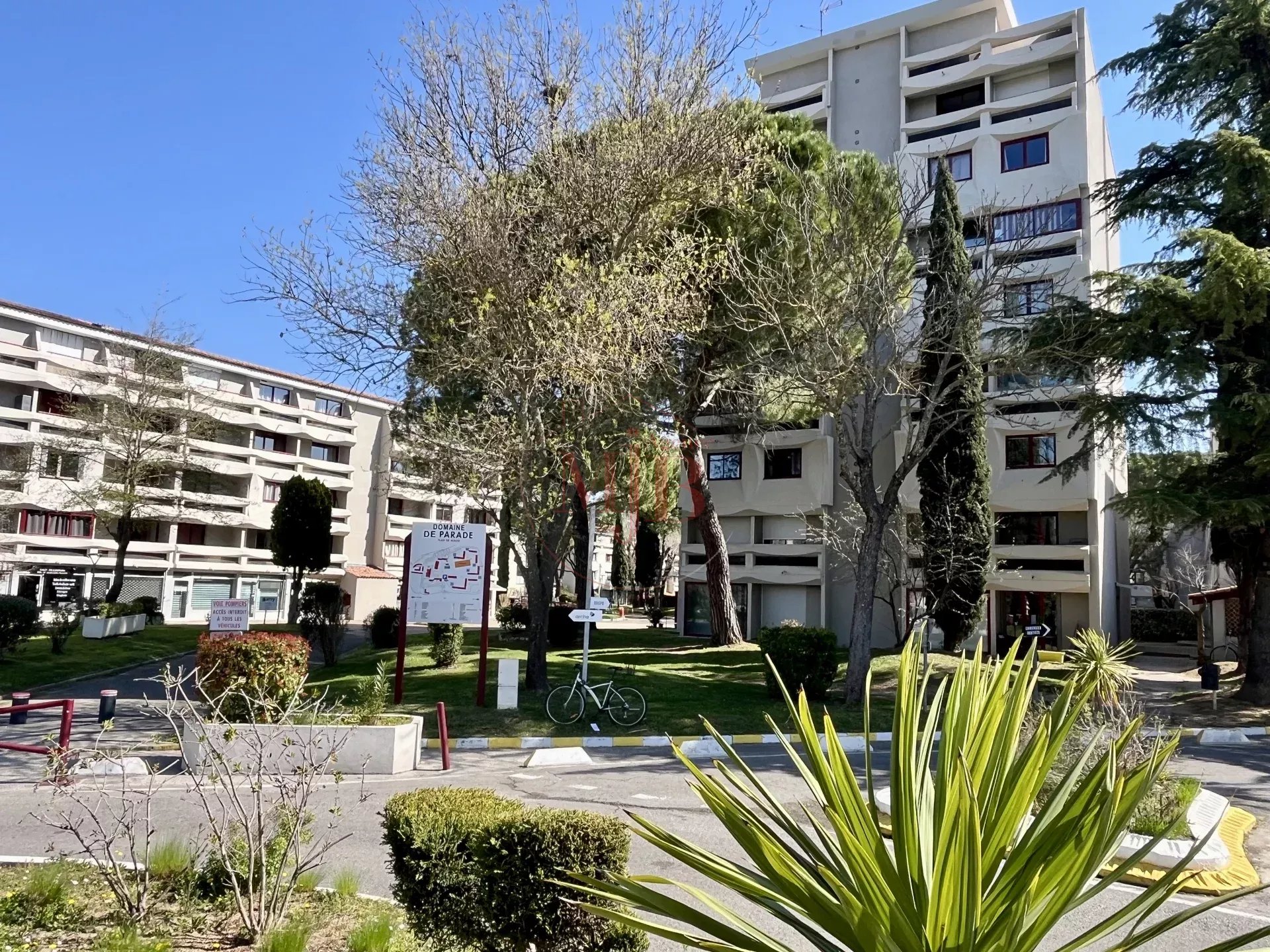 Agence immobilière de 