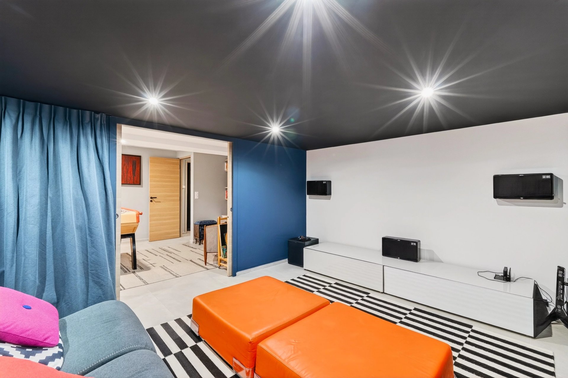 6 Bedroom Villa/Townhouse's Image 14