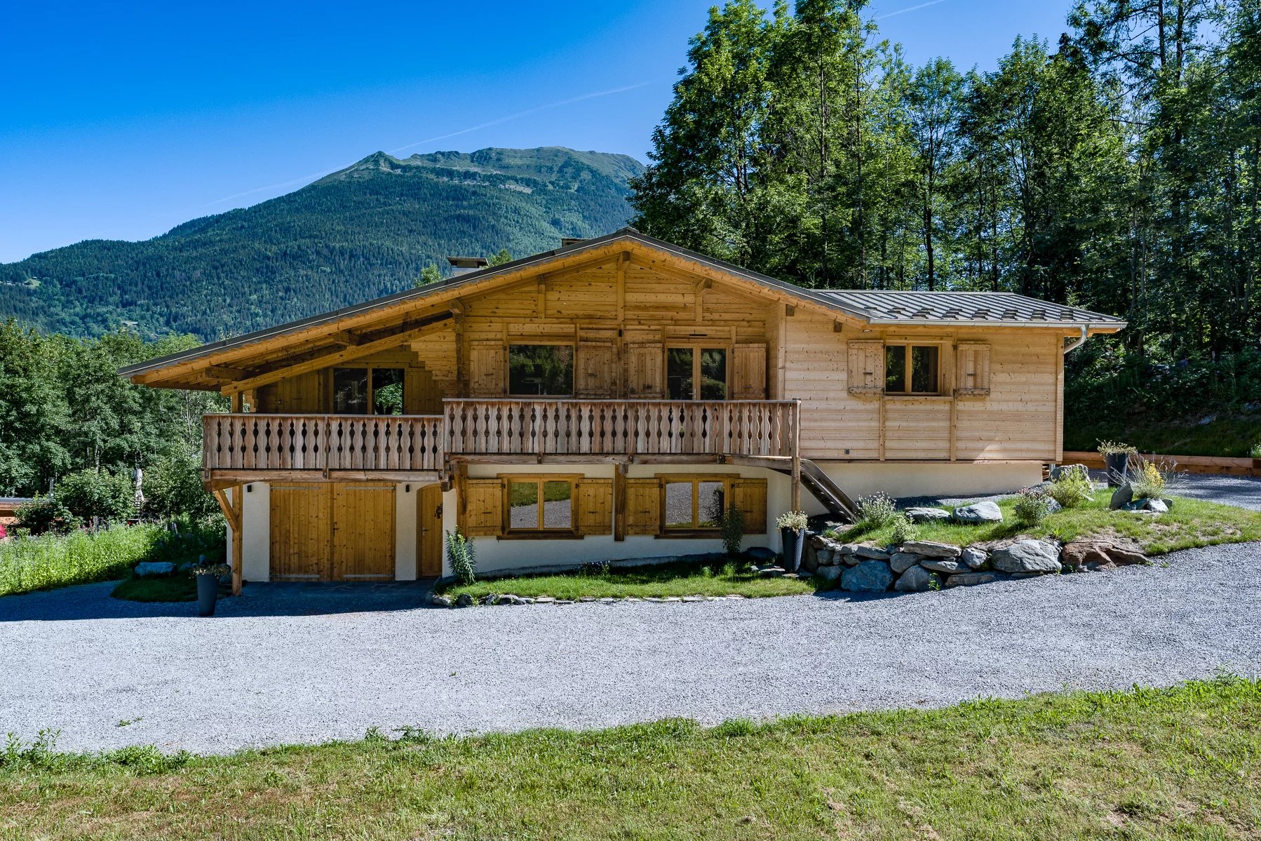 Photo of LES HOUCHES - Newly renovated 4-bedroom chalet
