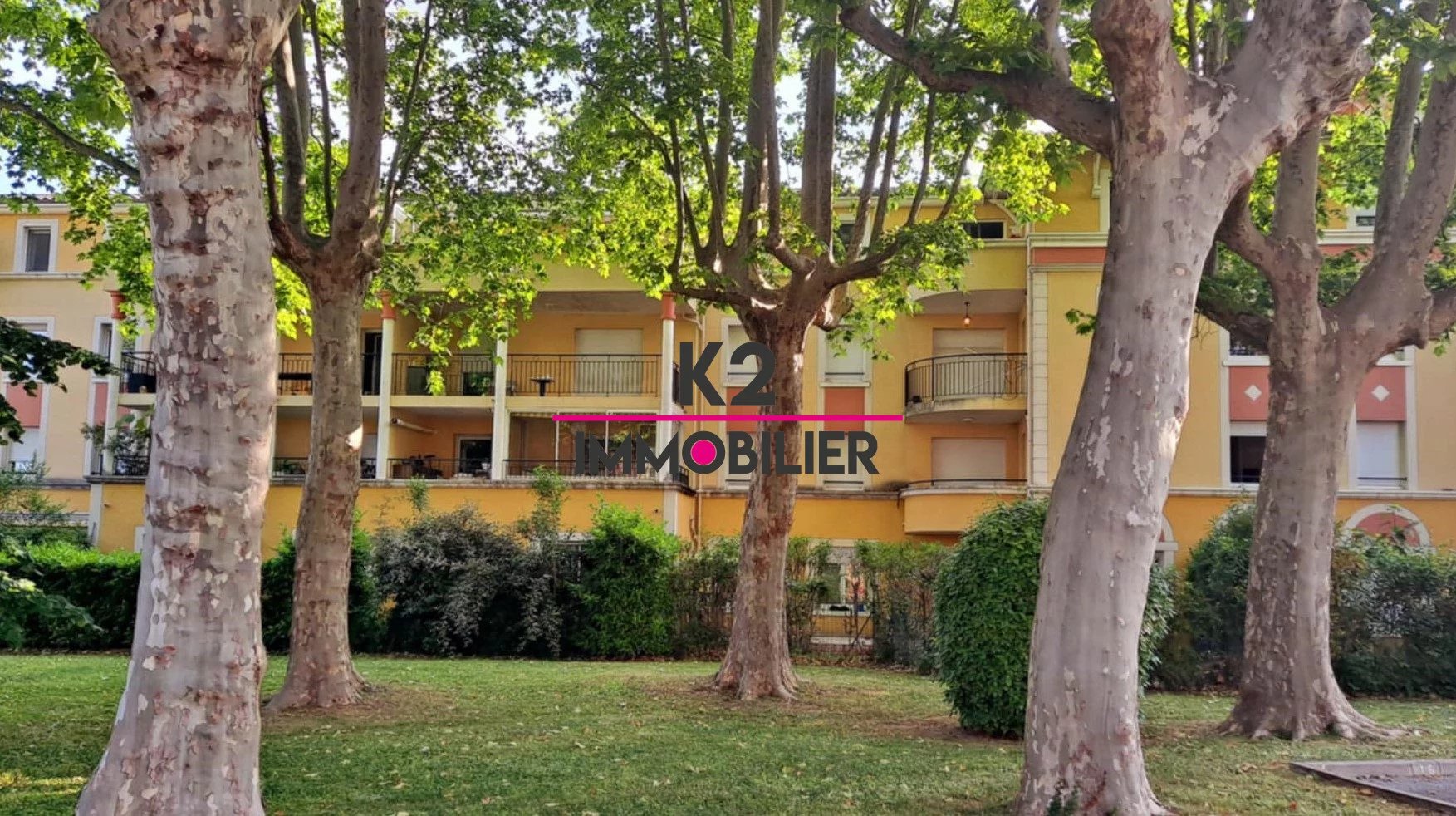 APPARTEMENT T3 - 83 M² - TERRASSE