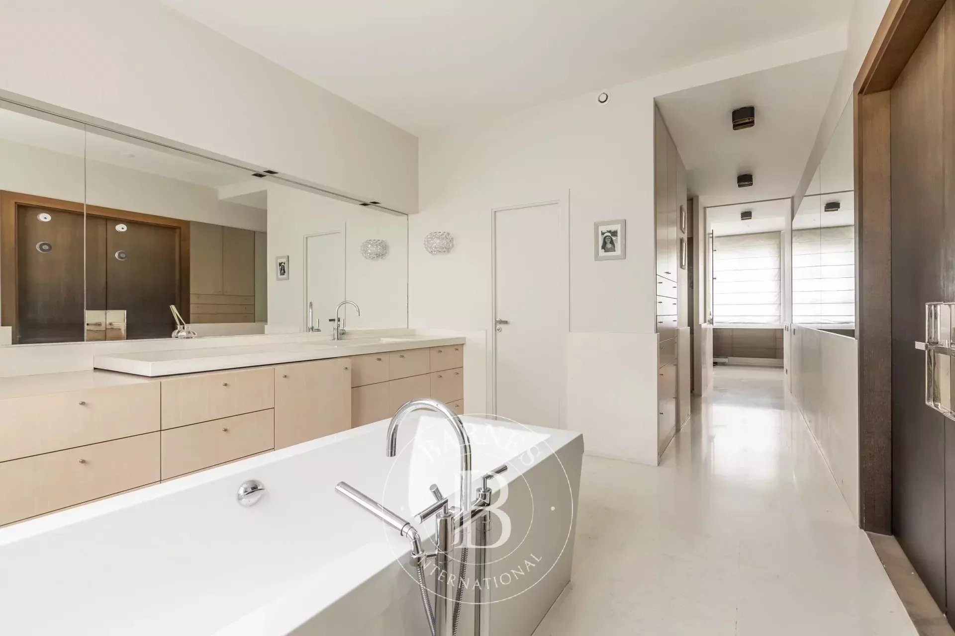 Konak Neuilly-sur-Seine - picture 39 title=