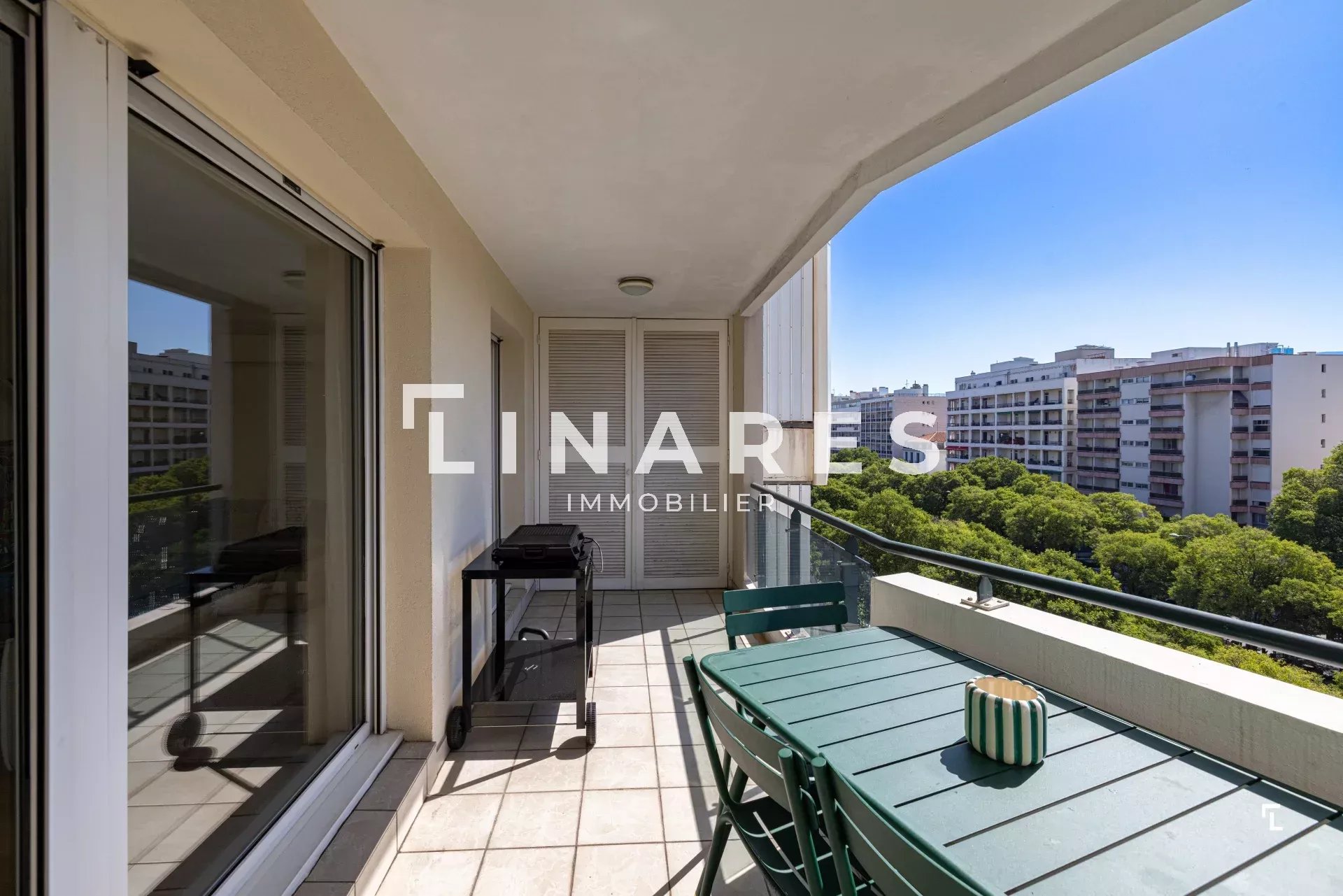 PRADO PRESTIGE - Appartement T4 de 133m2 avec terrasse de  20 m2 + balcons - 13008