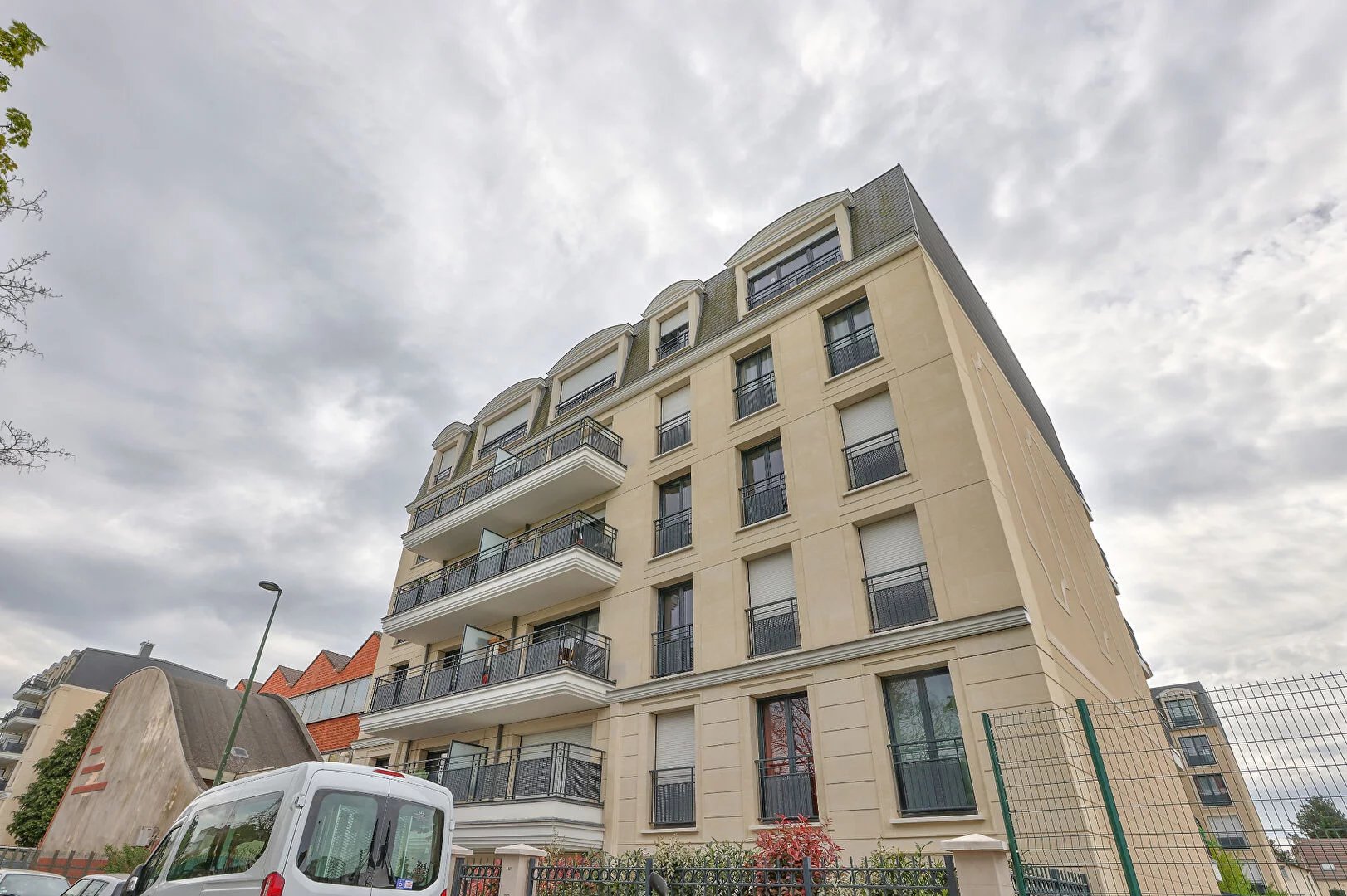 APPARTEMENT VENDU LOUÉ - 3 PIECES - 61.30 M² -