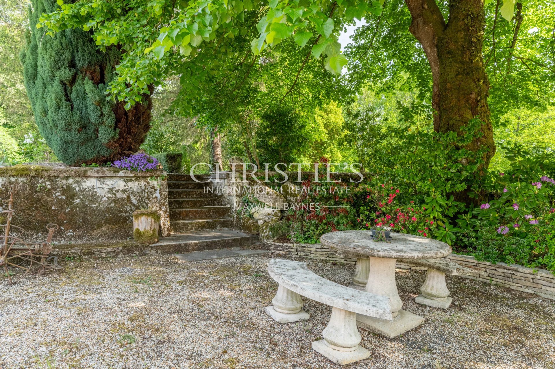 13 Bedroom Villa/Townhouse's Image 32
