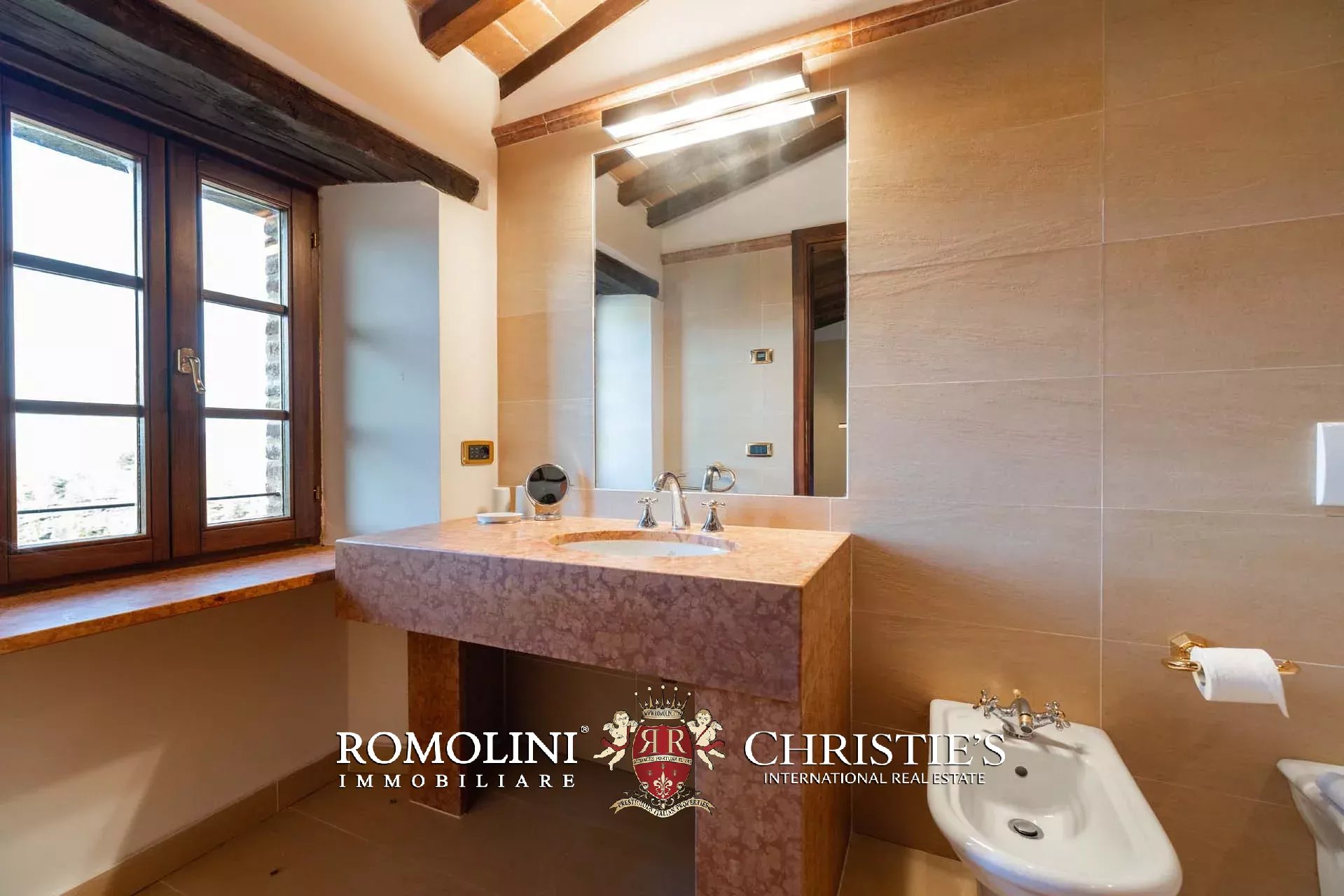 10 Bedroom Villa/Townhouse's Image 137