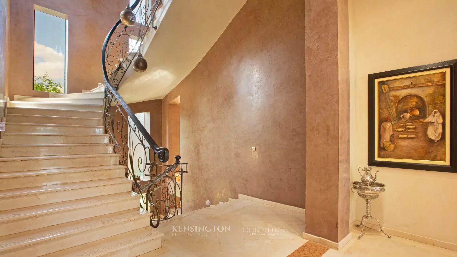5 Bedroom Villa/Townhouse's Image 12