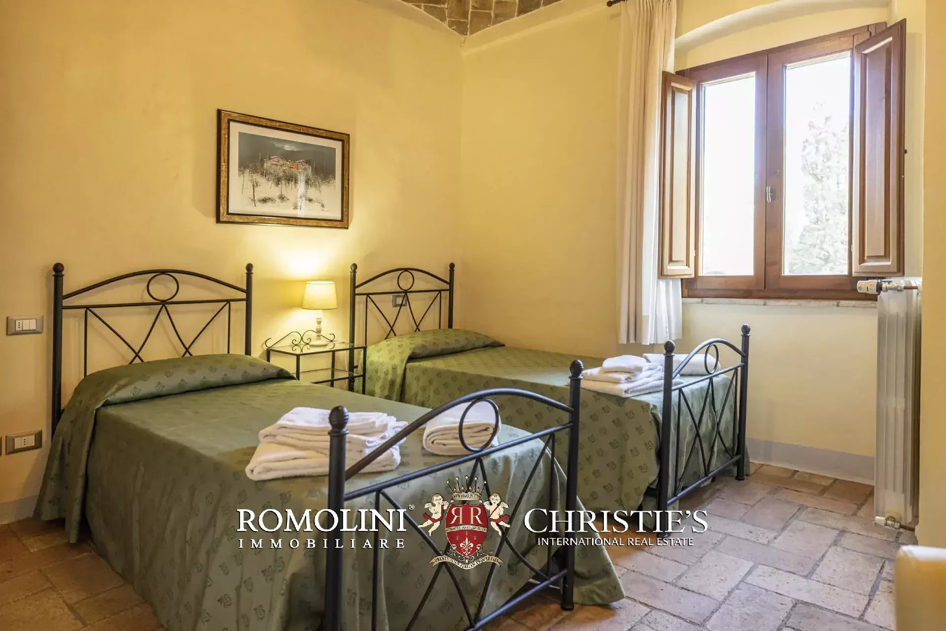 18 Bedroom Villa/Townhouse's Image 56