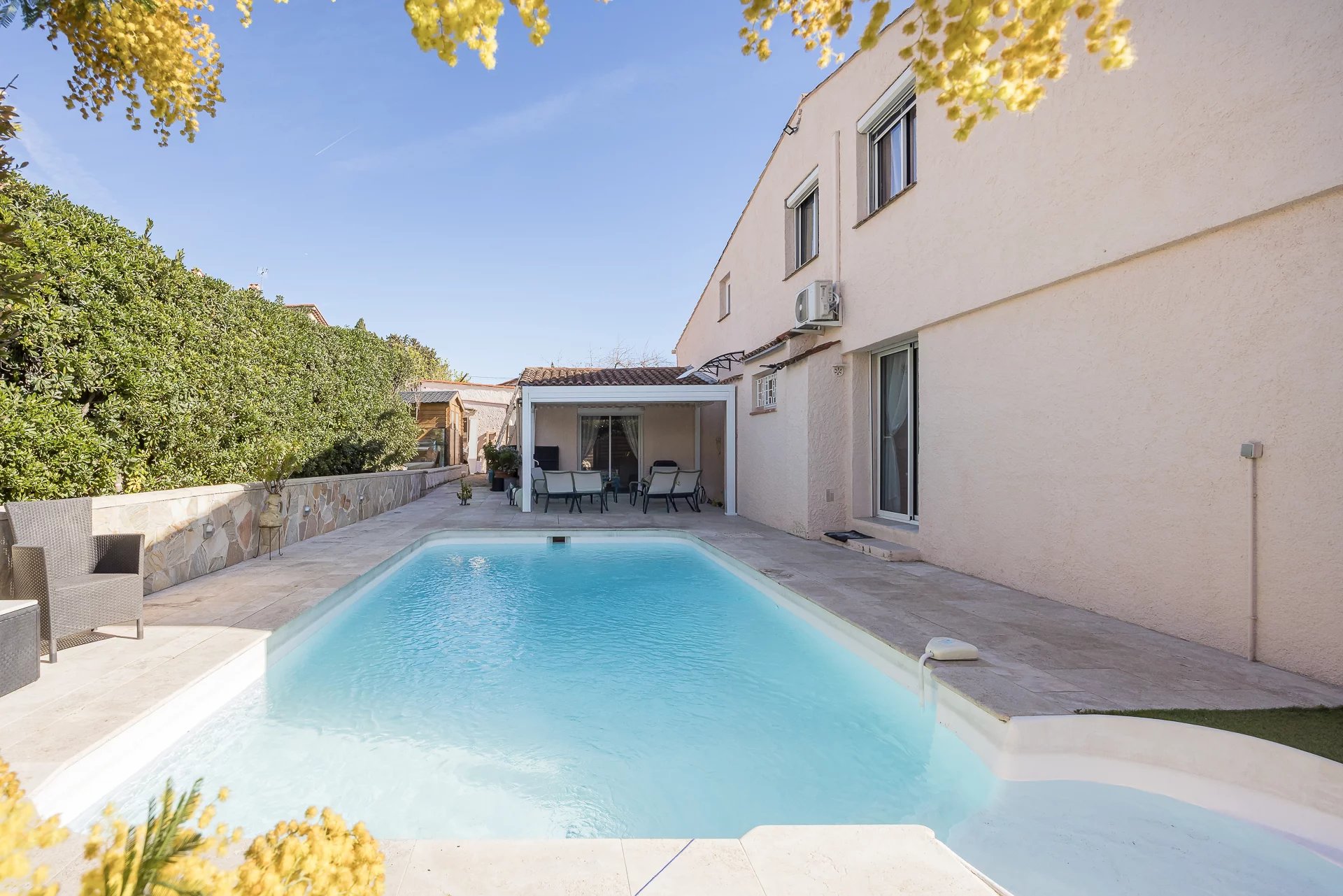 RENOVATED VILLA - ANTIBES – TRAMONTANE