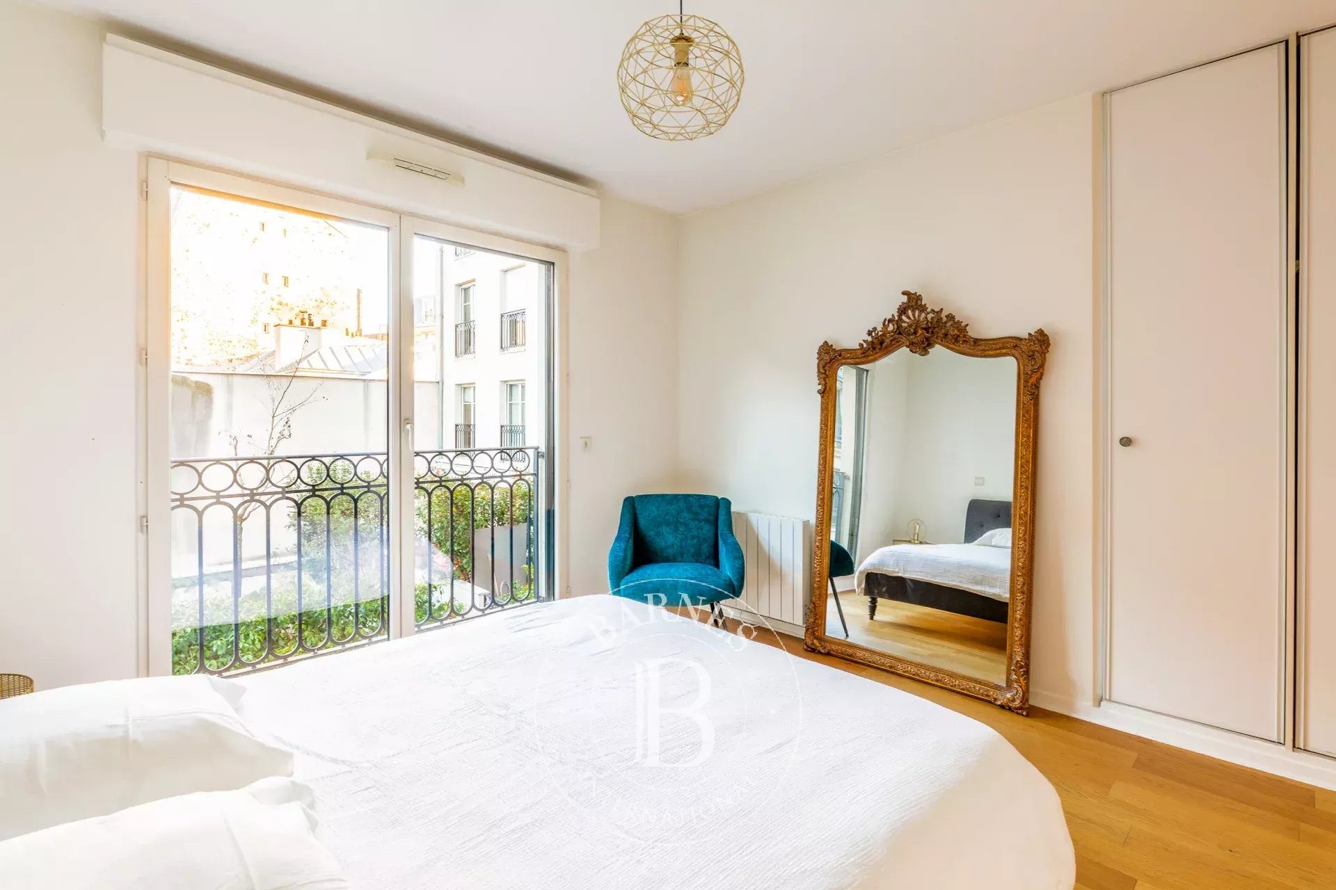 Daire Paris 10ème - picture 8